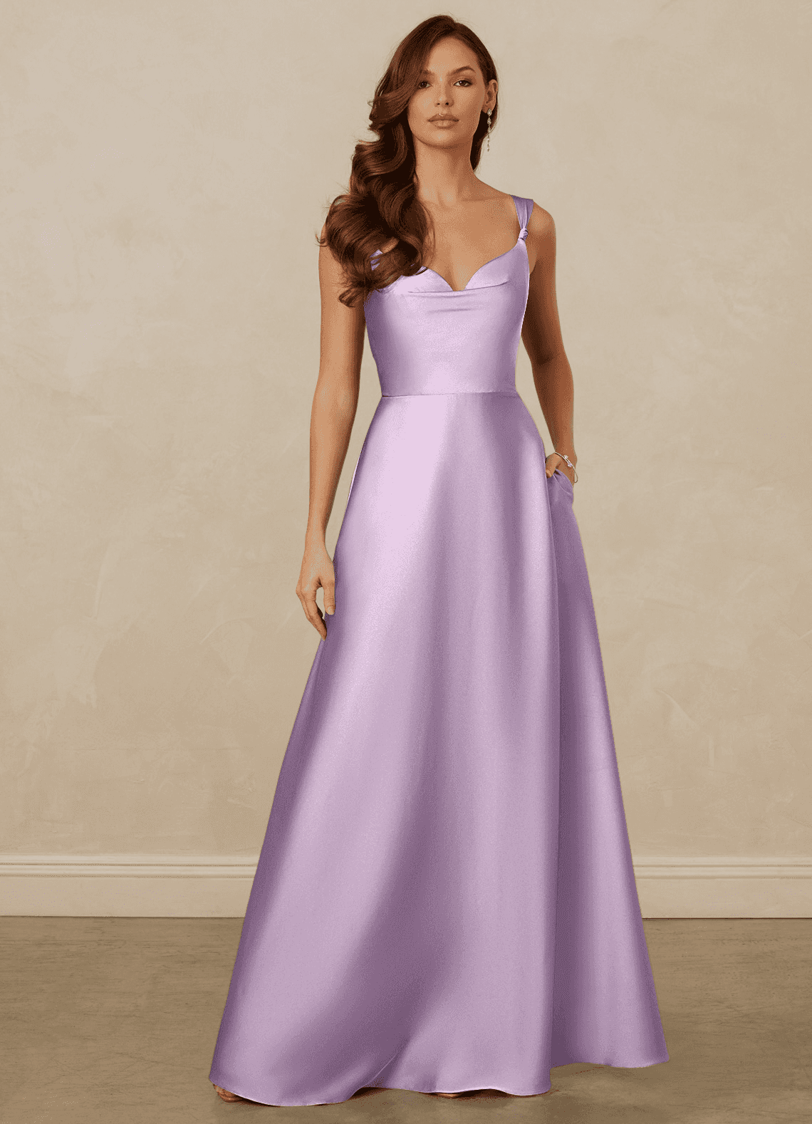 Christian Siriano Bridal for Azazie 1001 Robes de demoiselle d'honneur Robe Trapèze en Satin extensible Encolure en Forme de Cœur Frostiges Flieder image1