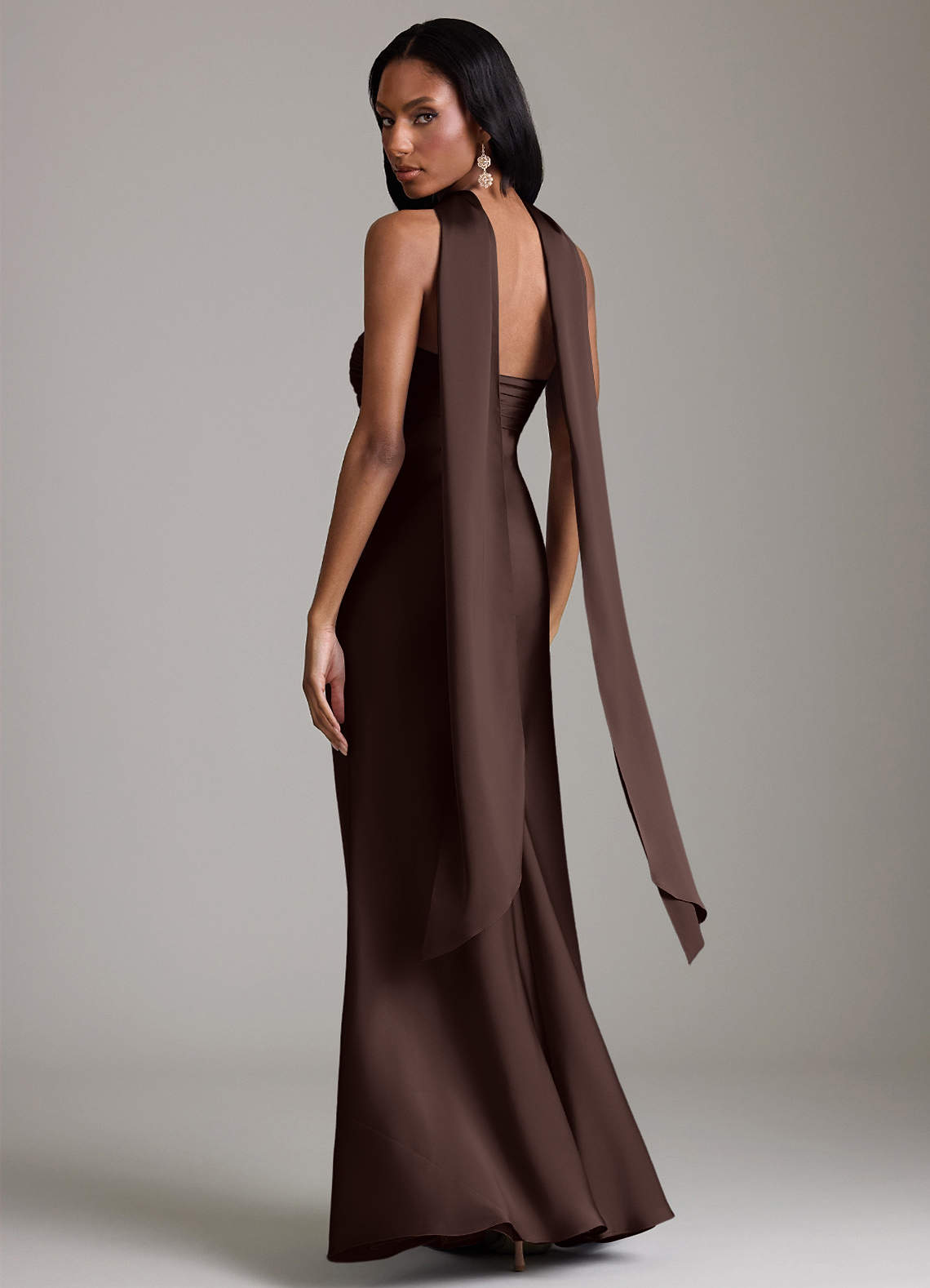 Azazie Saylor Jurken voor bruidsmeisjes Jurk van Stretch Satijn met Zeemeermin Strapless Ganache image7