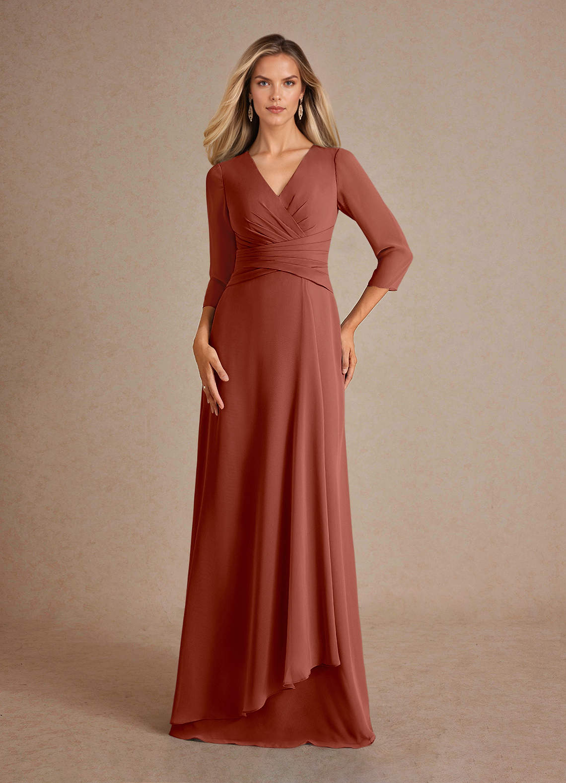 Azazie Mayfield Mère de la mariée Robes Robe Trapèze en Mousseline de soie Plissée Auburn image1