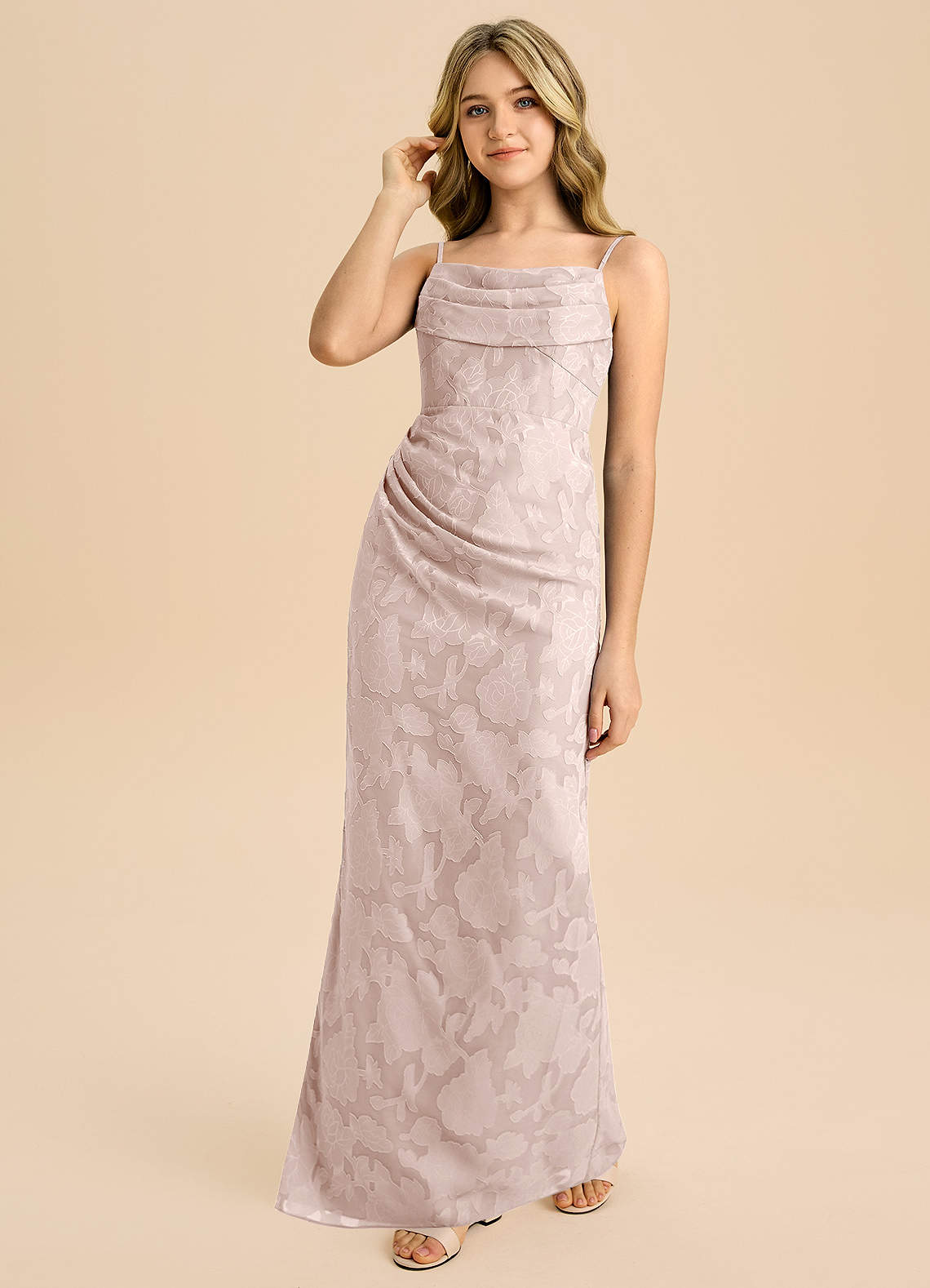 Azazie Mai Junior Etui Plissee Blumen-Burnout Kleid Zartrosa image5