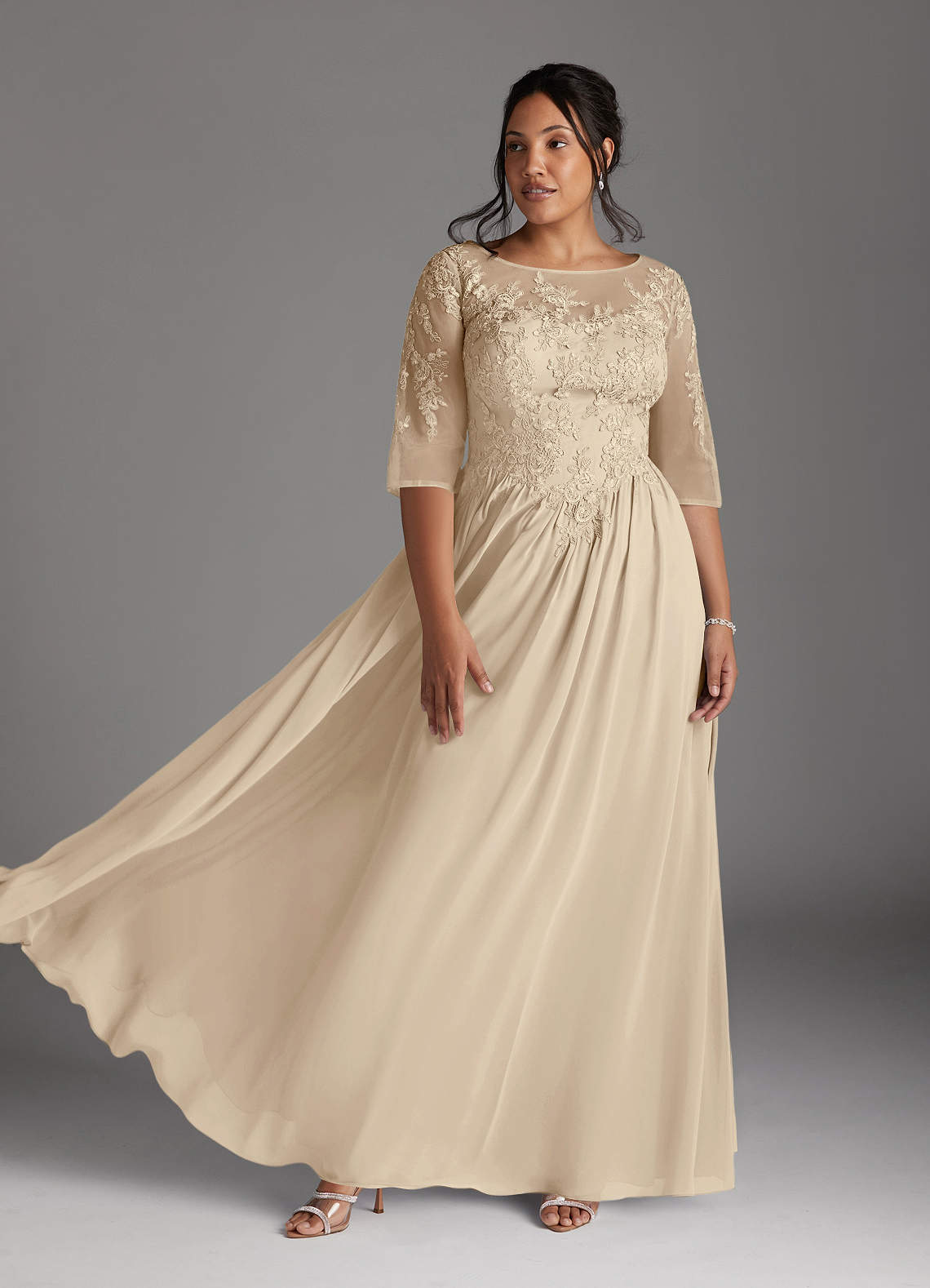 Azazie Mirielle vestidos de madre de la novia Vestido de Champán de Gasa de Corte En A con Encaje Scoop image6