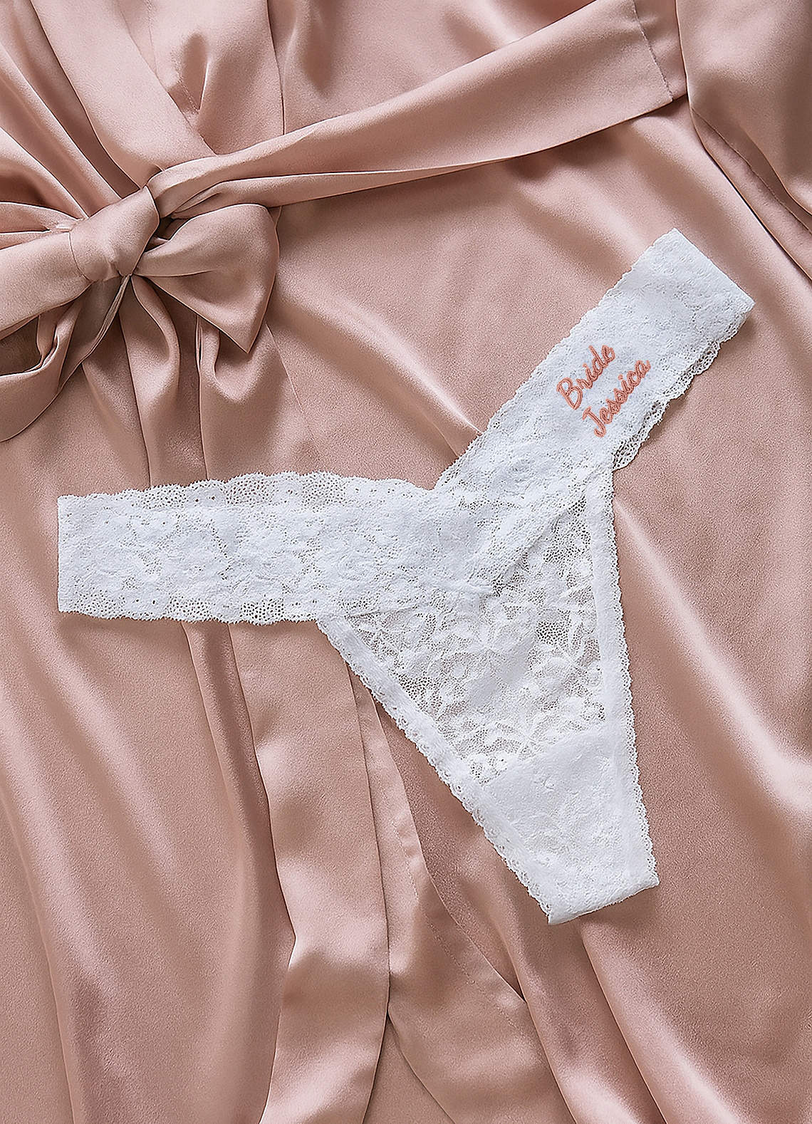 front Personliga broderade namn spetsstringtrosor för bröllop