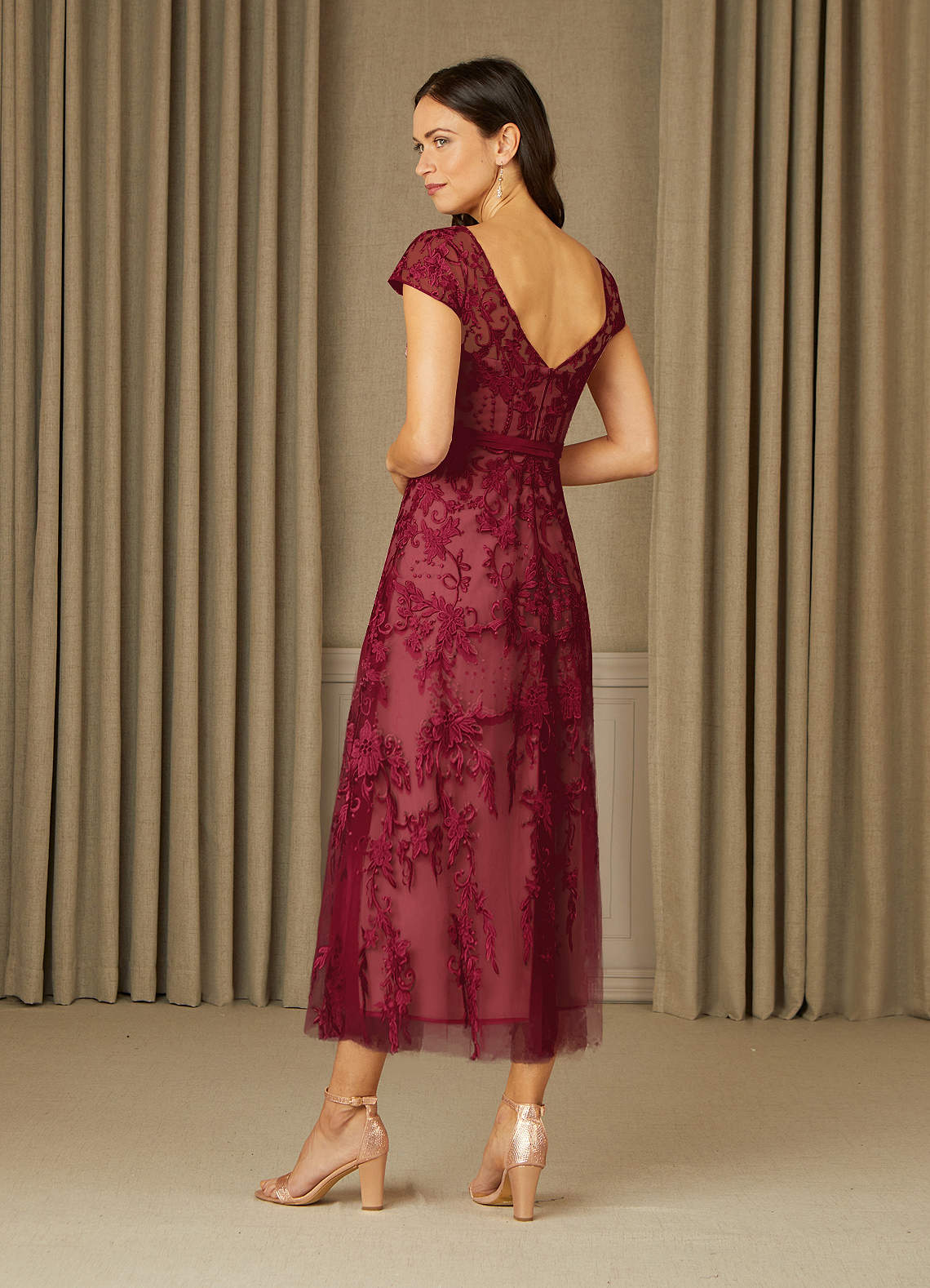Azazie Sanna At-home Try On Dresses Burgundy Champagne A-Line Scoop Lace Tulle Dress image3