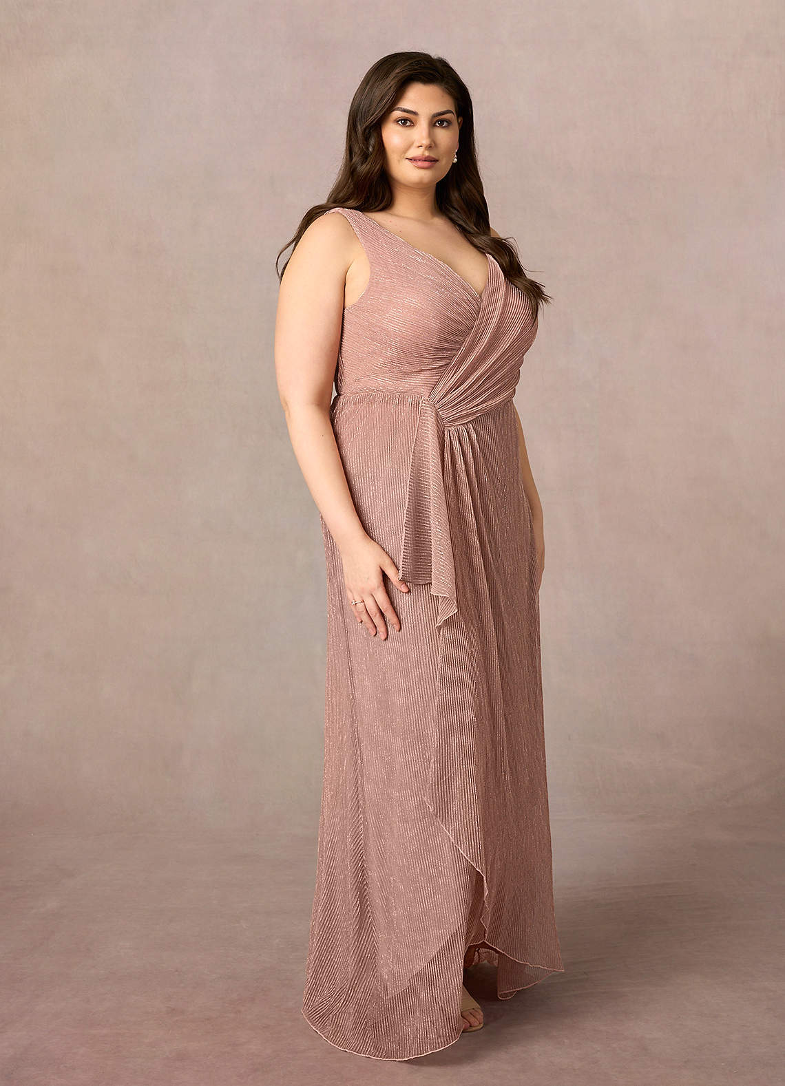 Upstudio Tuscon Mother of the Bride Dresses Rose Gold A-Line V-Neck Ruched Metallic Mesh Dress image6