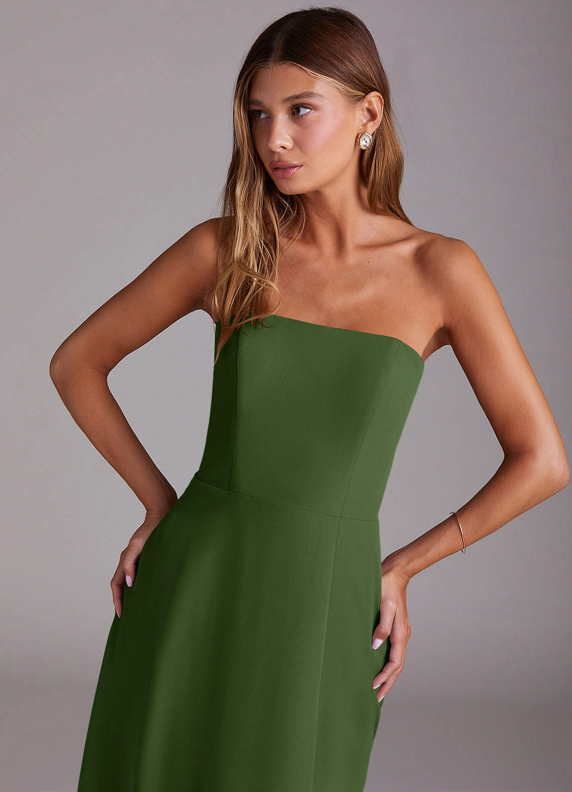 Azazie Wren Abiti da Damigella Abito Convertibile A-Line in Chiffon Spacco Laterale Oliva image4