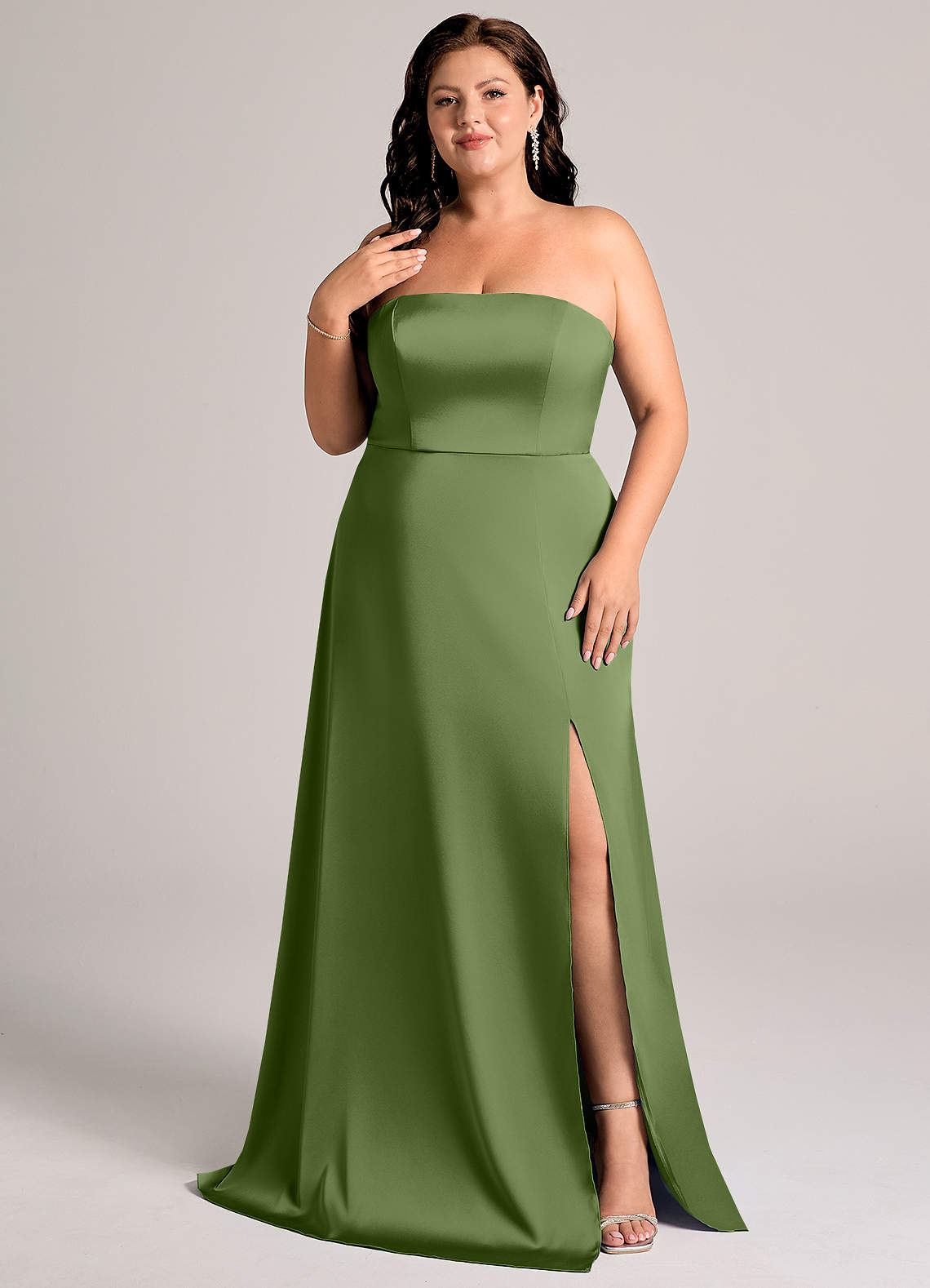 Azazie Wren Vestidos de damas de honor Vestido de Enebro de Satén Elástico de Corte en A Convertible con Sin tirantes image7