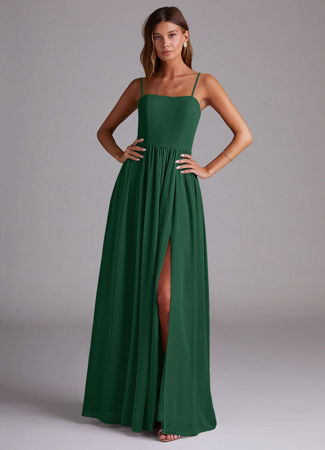 Azazie Calianna Jurken voor bruidsmeisjes Converteerbaar Jurk van Chiffon met A-Lijn Off the Shoulder Donkergroen image1