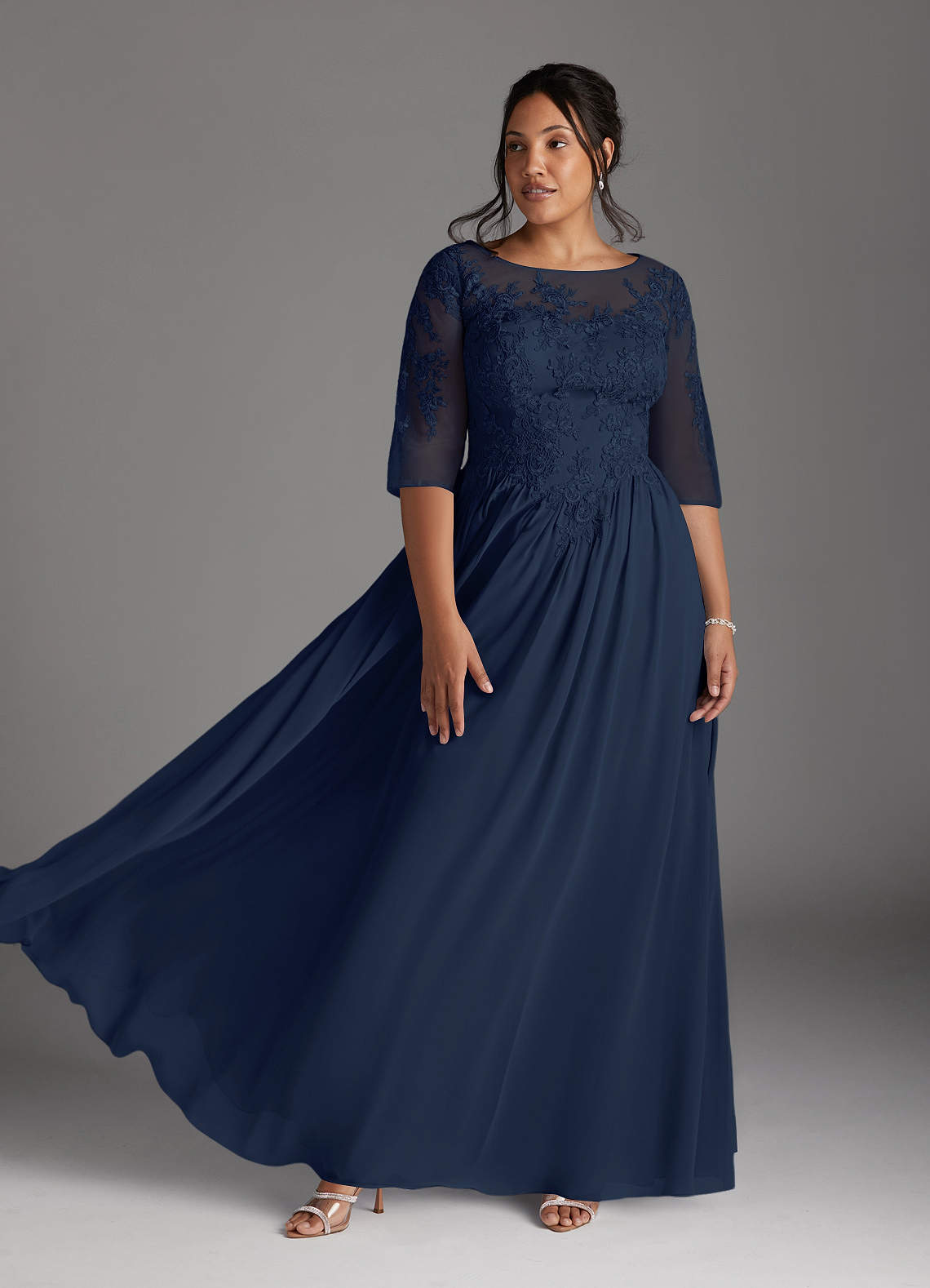 Azazie Mirielle vestidos de madre de la novia Vestido de Azul Marino Oscuro de Gasa de Corte En A con Encaje Scoop image6