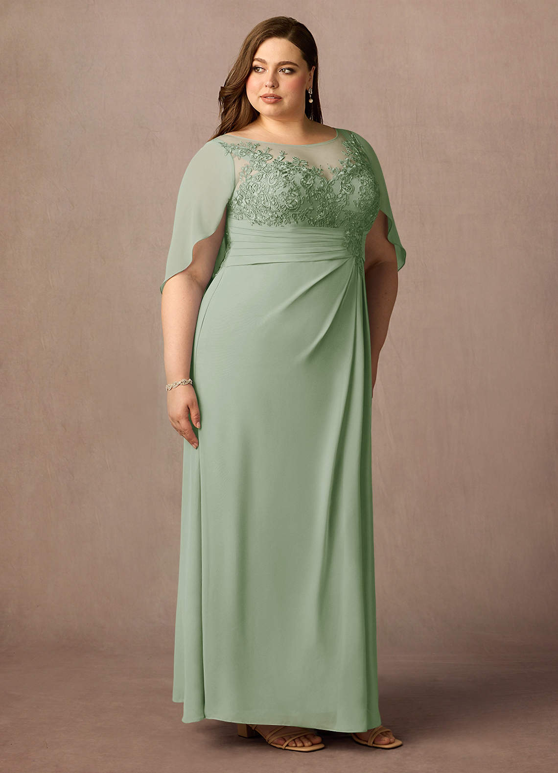 Azazie Hera vestidos de madre de la novia Vestido de Salvia Polvorienta de Gasa de Corte En A con Capa de encaje image9
