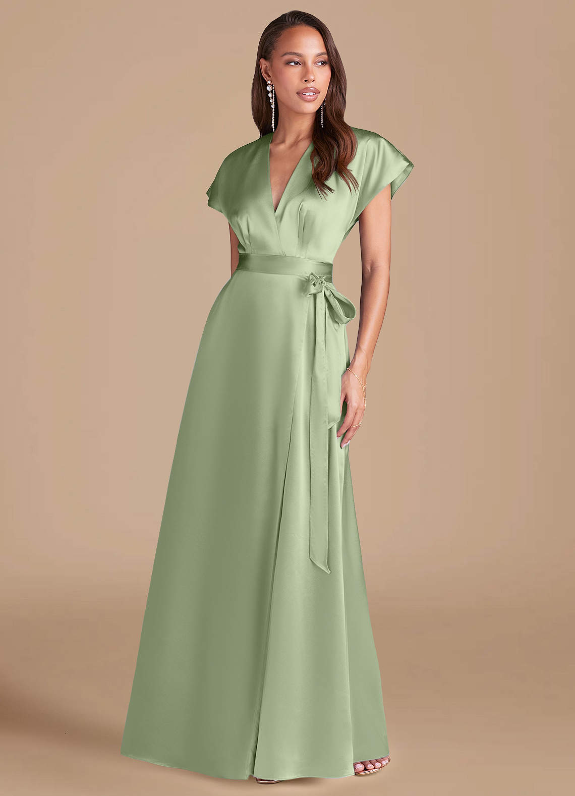 Azazie Nico Vestidos de damas de honor Vestido de Salvia Polvorienta de Satén Metálico de Corte en A con Plisado image1