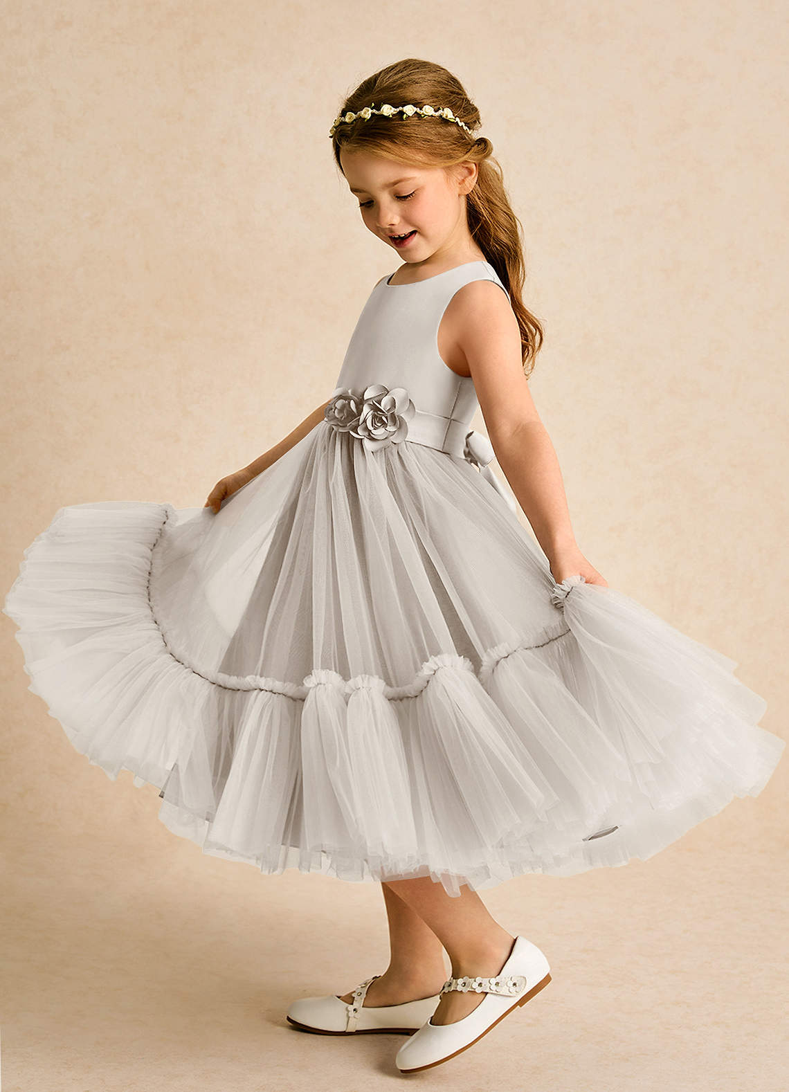 Azazie Miracle Blumenmädchenkleider A-Linie Schleifen Matte Satin Kleid Frost image1