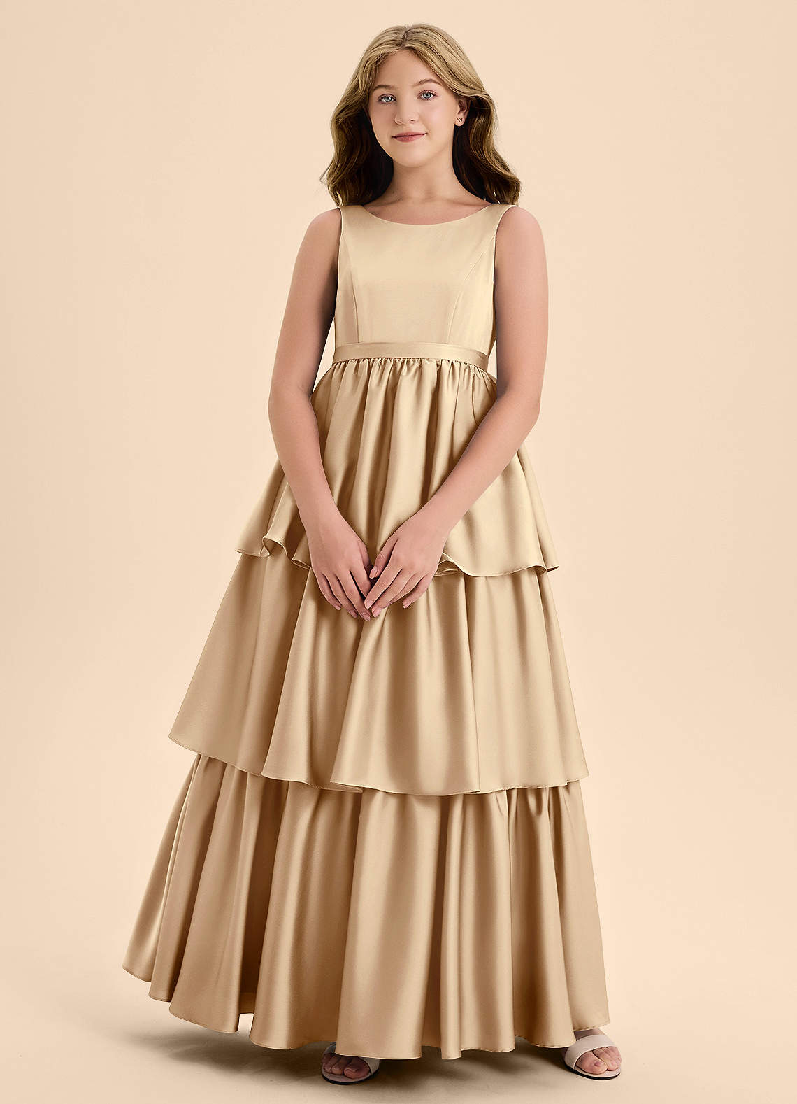 Azazie Meadowyn Junior Abito A-Line in Raso Elasticizzato Fiocco Champagne image1