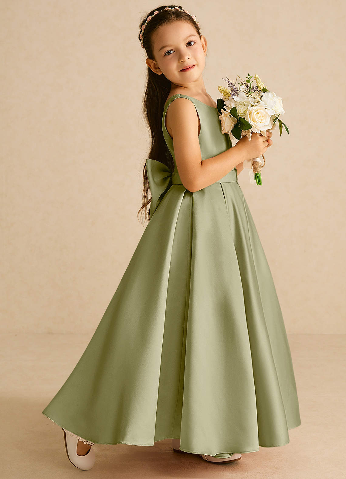 Azazie Pipsy Robe Demoiselle D'honneur Fillette Robe Trapèze en Mat Satiné Arc Vert Mousse image2