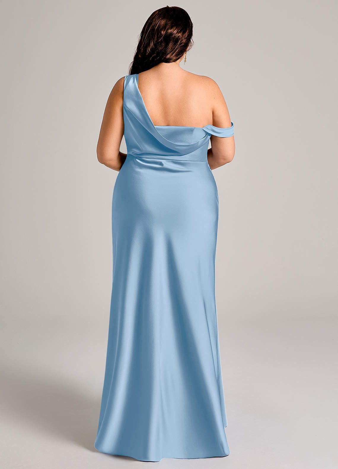 Azazie Madelyn Robes de demoiselle d'honneur Robe Sirène Convertible en Satin extensible Une épaule Poudre Bleue image15