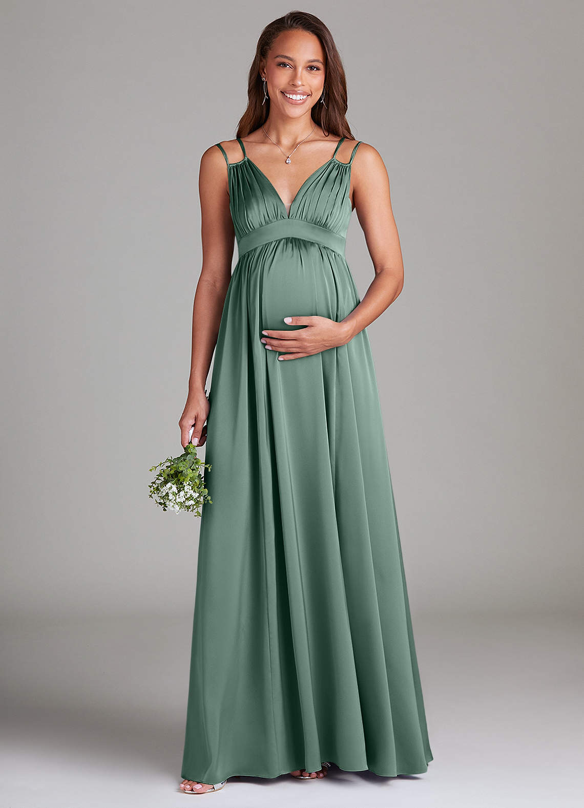 Azazie Emree Vestidos de dama de honra para maternidade Vestir Linha A com bolsos Comprimento do chão Cetim elástico image1