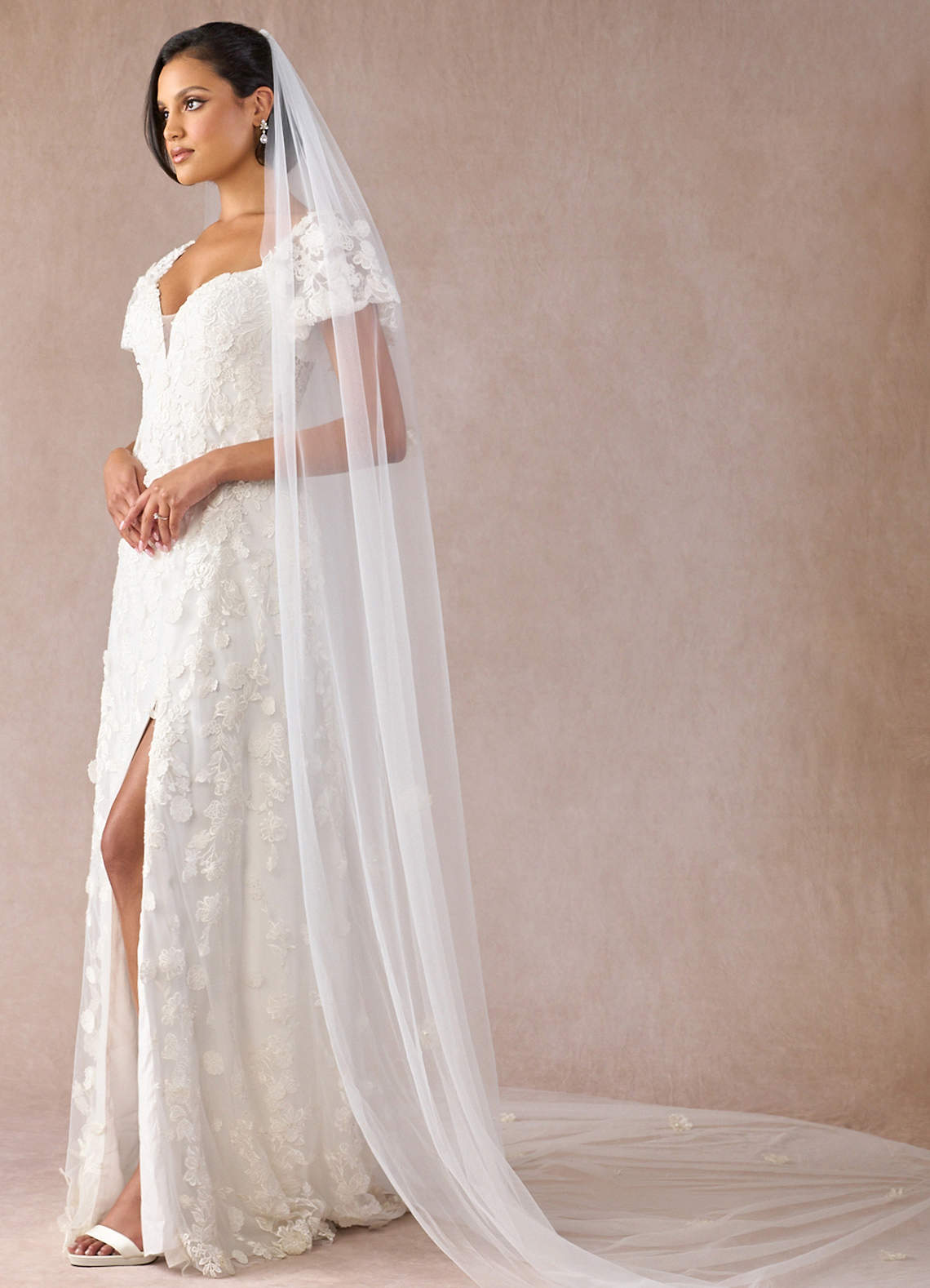 front 3D Flower Cathedral Veil