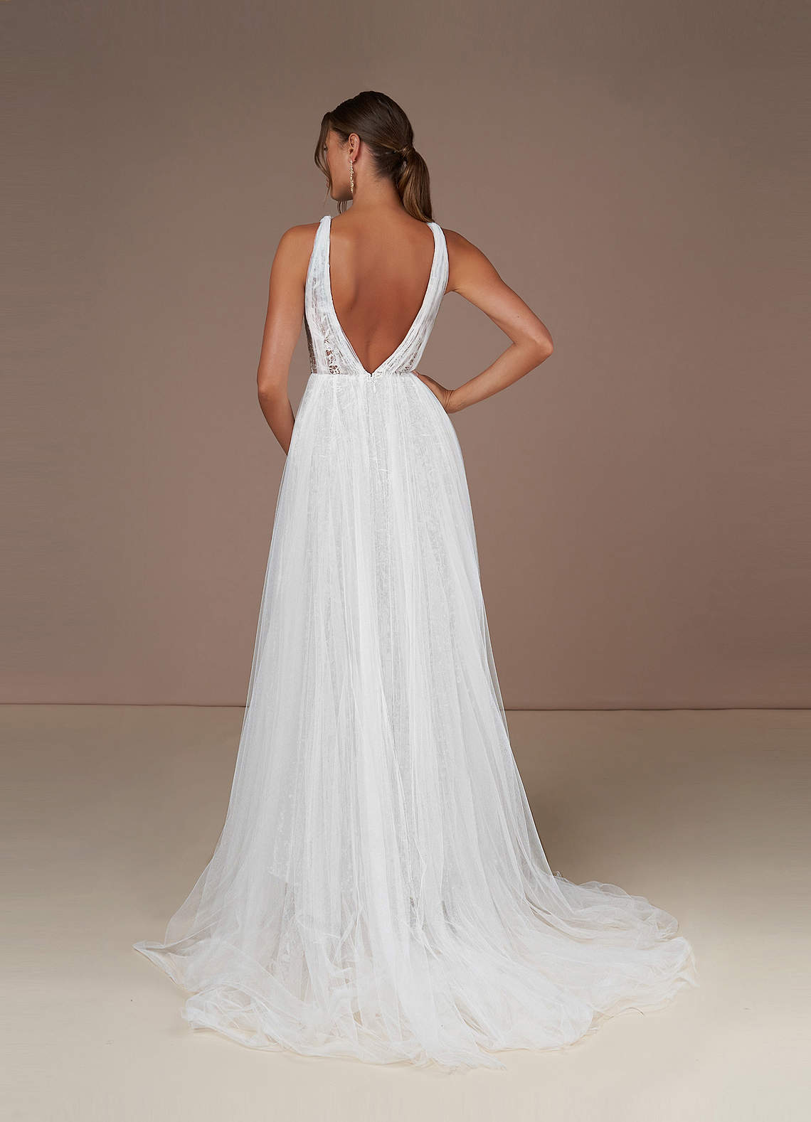 Platinum Wedding Dresses A-Line Sequins Tulle Chapel Train Dress image1