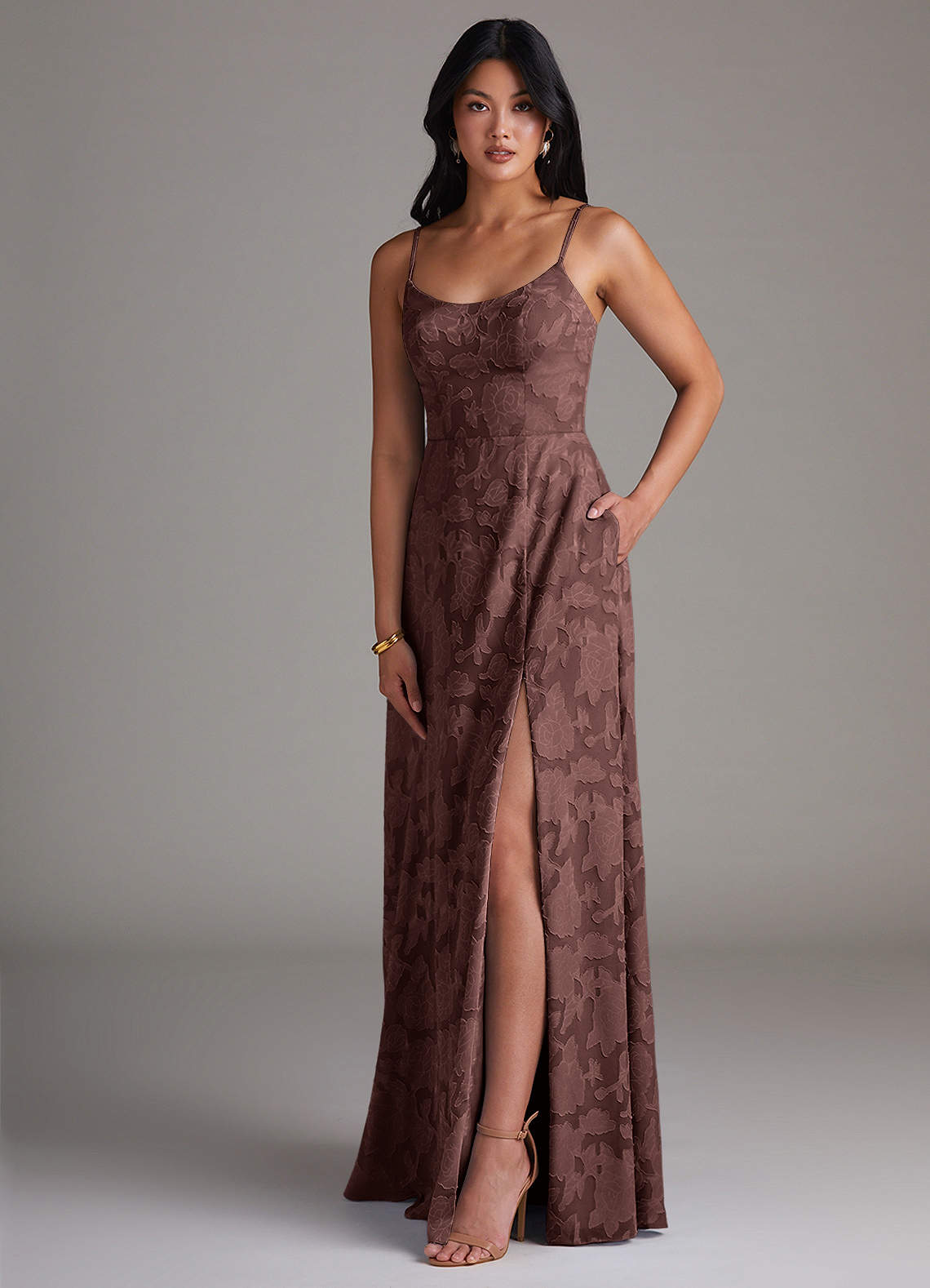 Azazie Moira Abiti da Damigella Abito A-Line in Burnout Floreale Spacco Laterale Espresso image2