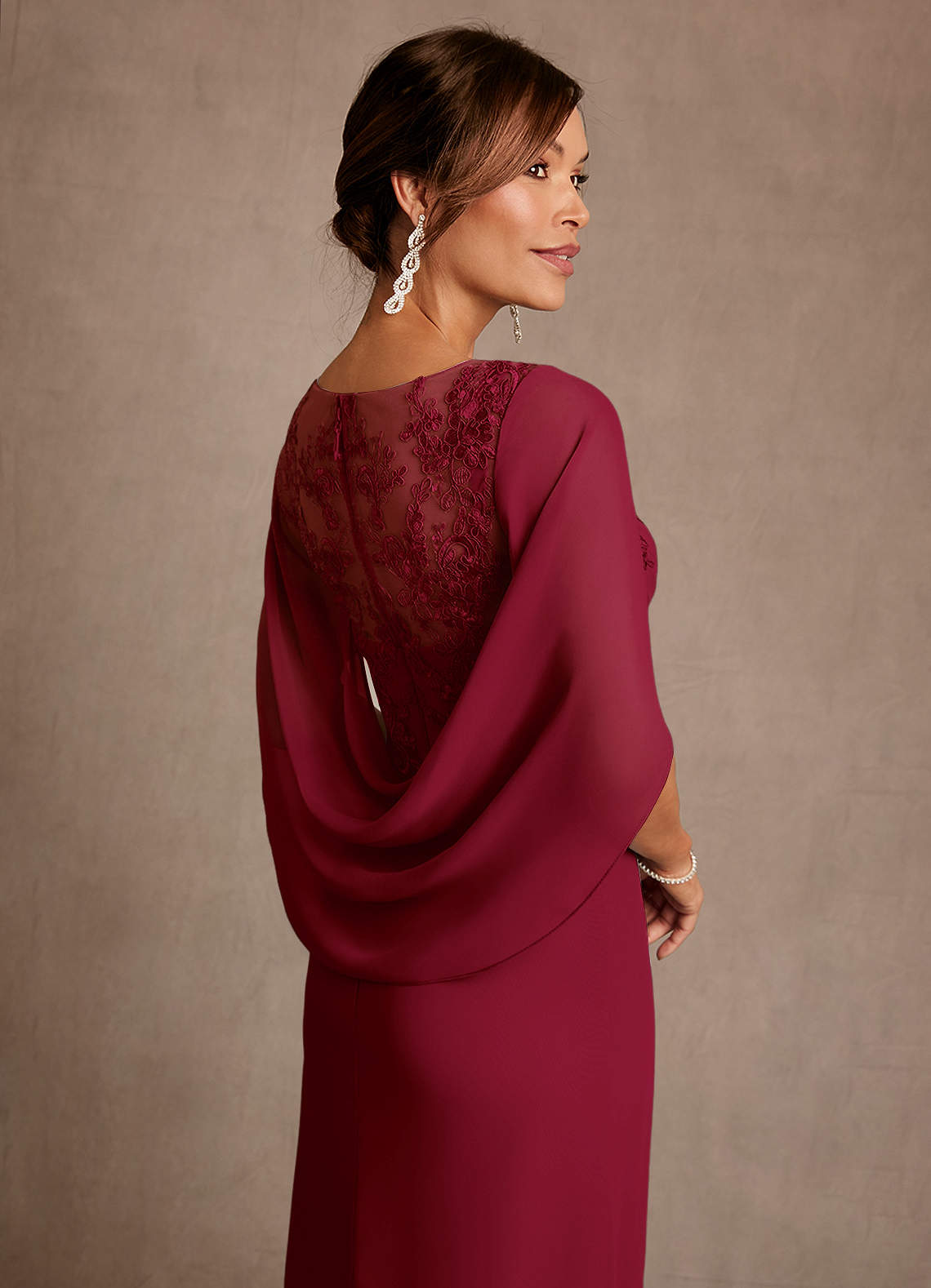 Azazie Forums Mère de la mariée Robes Robe Trapèze en Dentelle Bourgogne image4