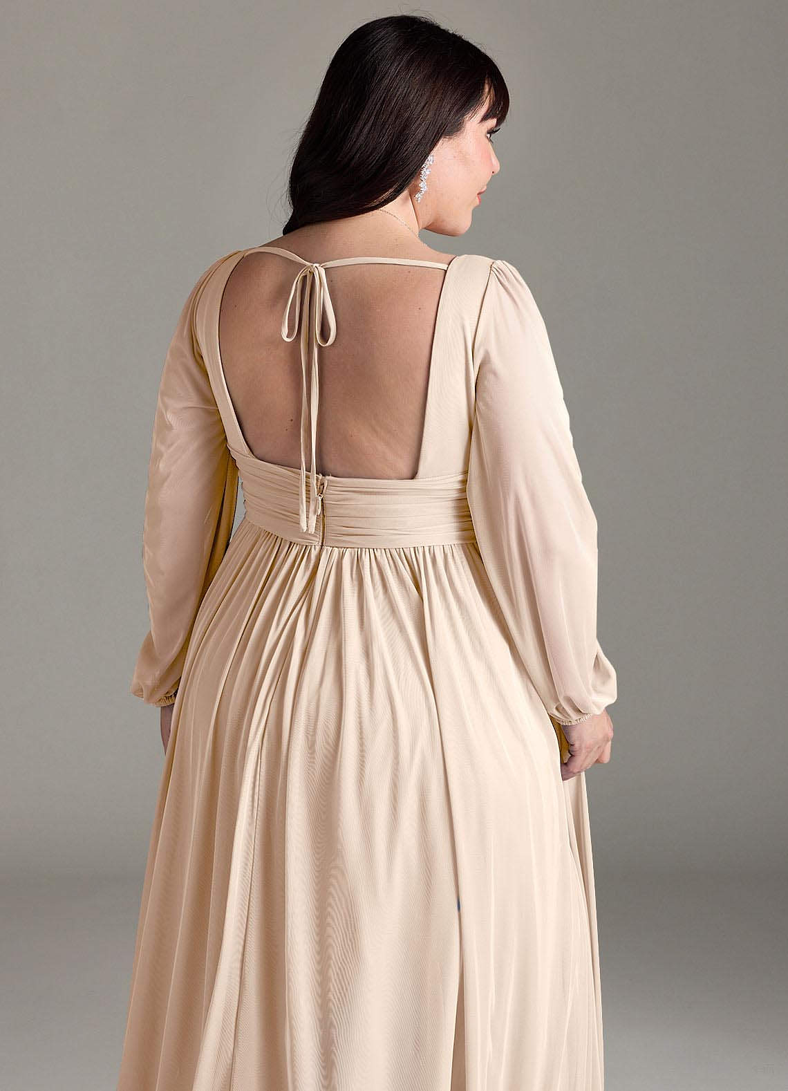 Azazie Norah Abiti da Damigella Abito A-Line in Chiffon con Maniche lunghe e Scollo a V Alabastro Bianco image12