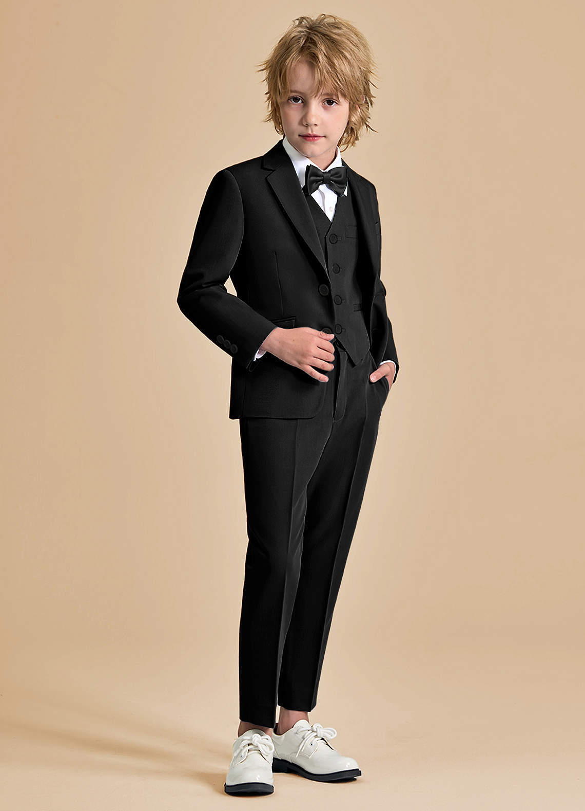 front Oliver Boys Black 5-Piece Suit With Bow Tie