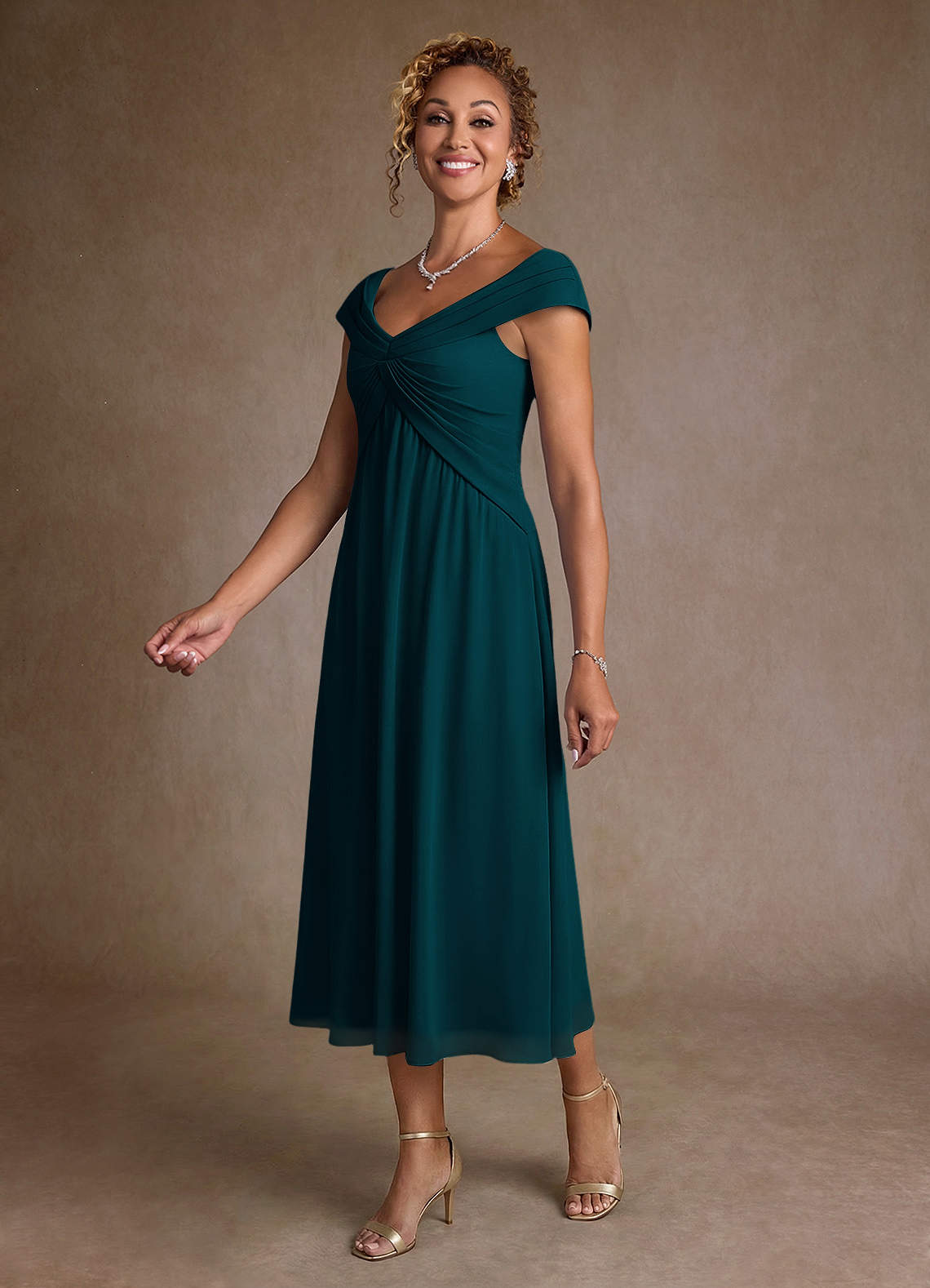 Azazie Mirta Mère de la mariée Robes Robe Trapèze en Blumen-Burnout Plissée Vert Pin image3