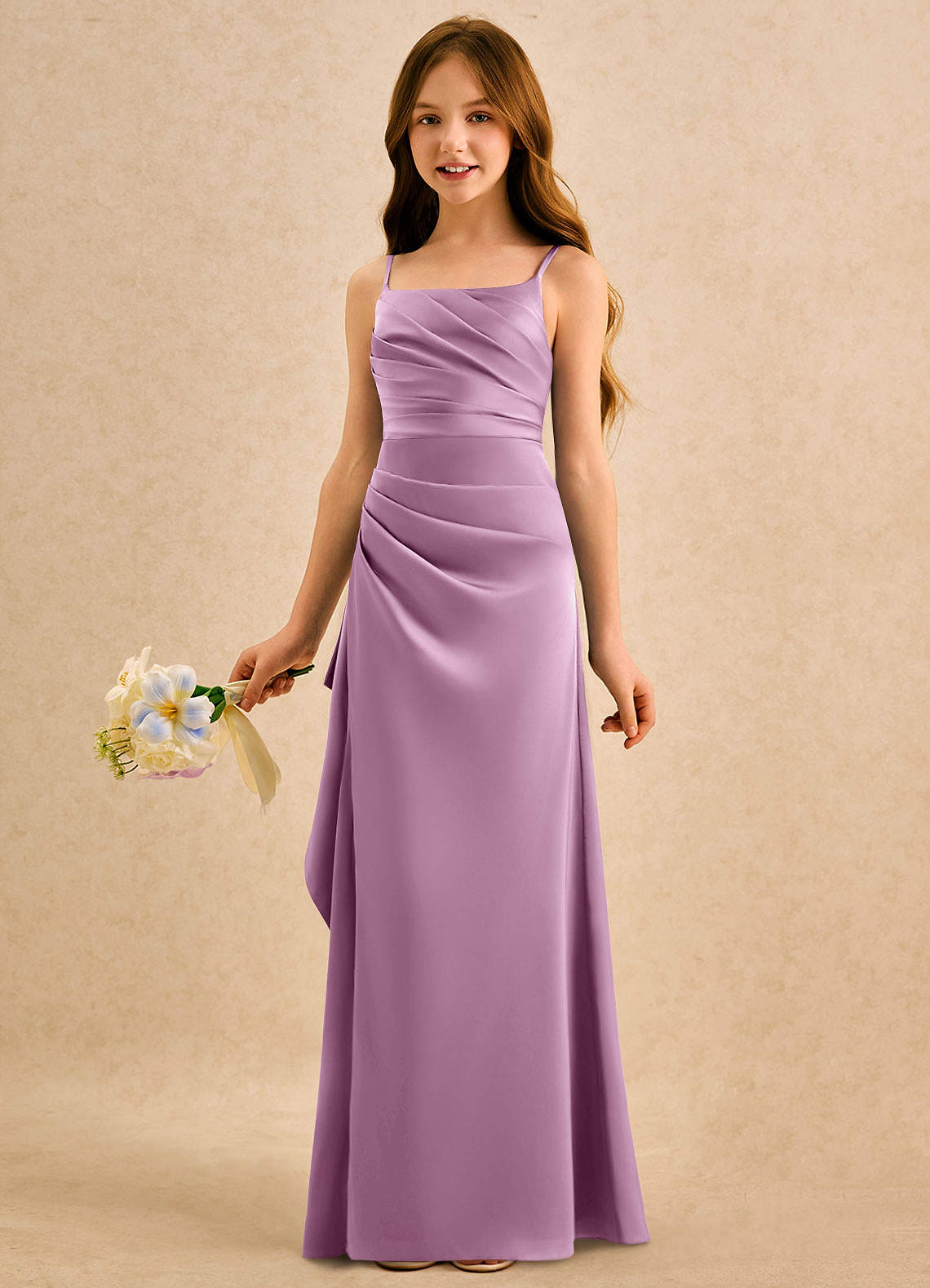Azazie Cannoli Girls Formal Robe Demoiselle D'honneur Fillette Robe Trapèze en Satin extensible Plissée Glycine image3