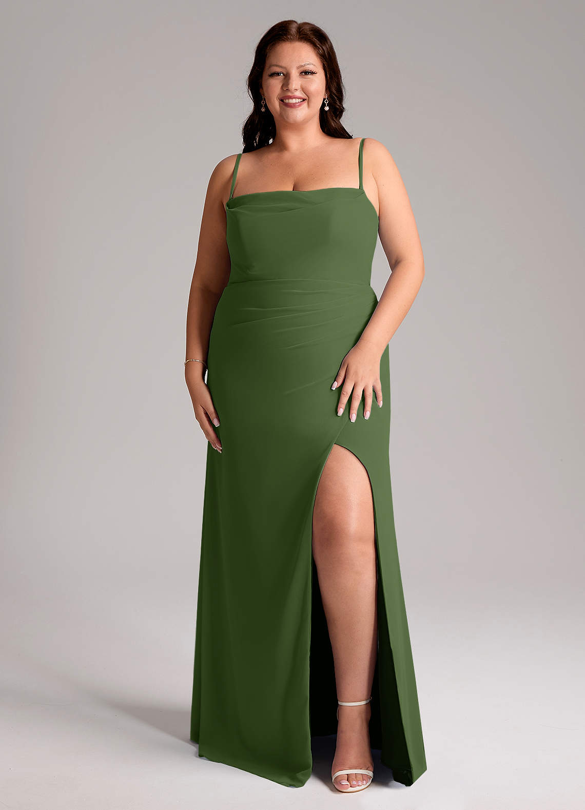 Azazie Leonis Abiti da Damigella Abito Convertibile Tubino in Chiffon Senza Cinturino Oliva image1