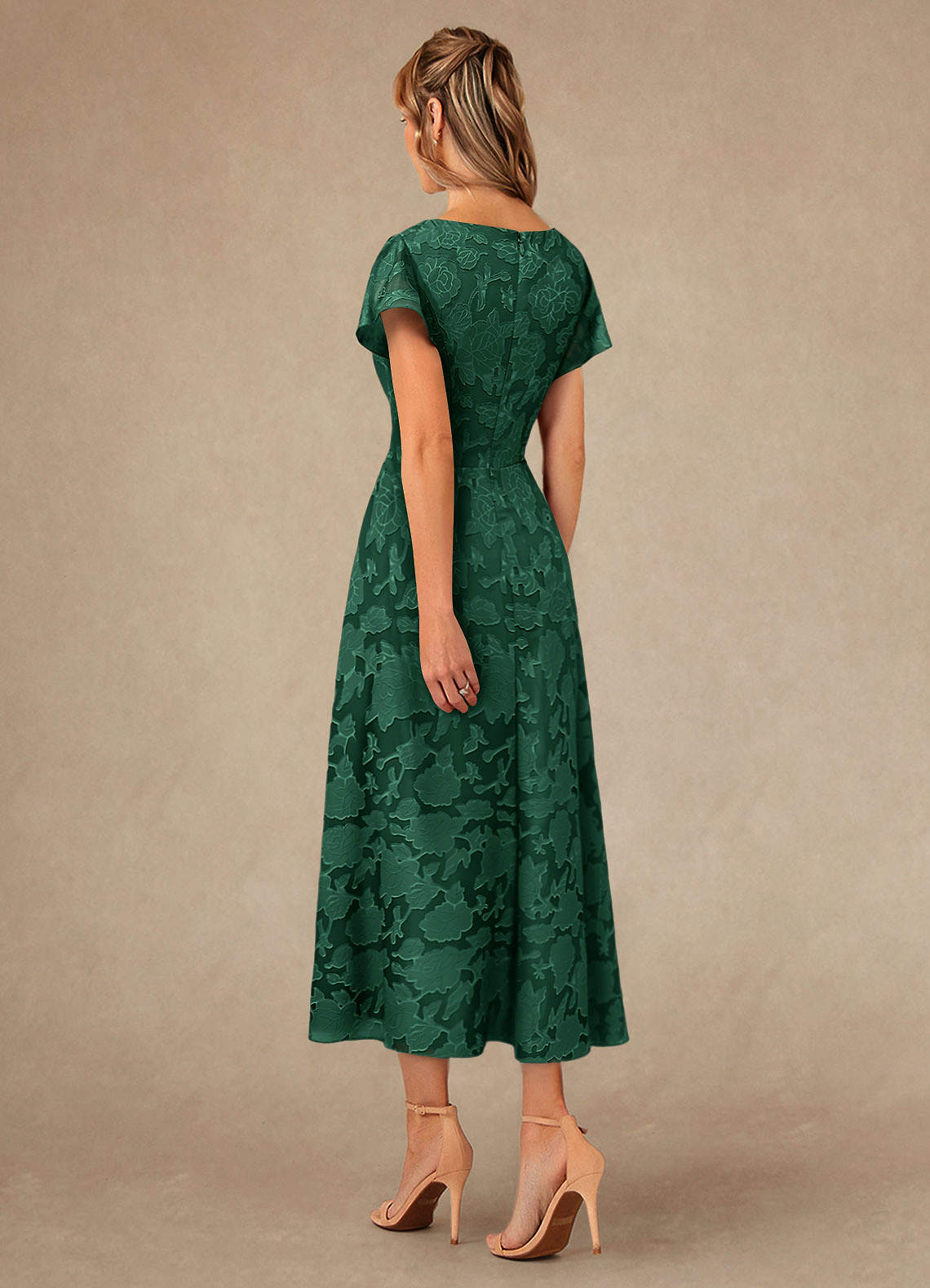 Azazie Vera Mère de la mariée Robes Robe Trapèze en Blumen-Burnout Plissée Vert Foncé image2