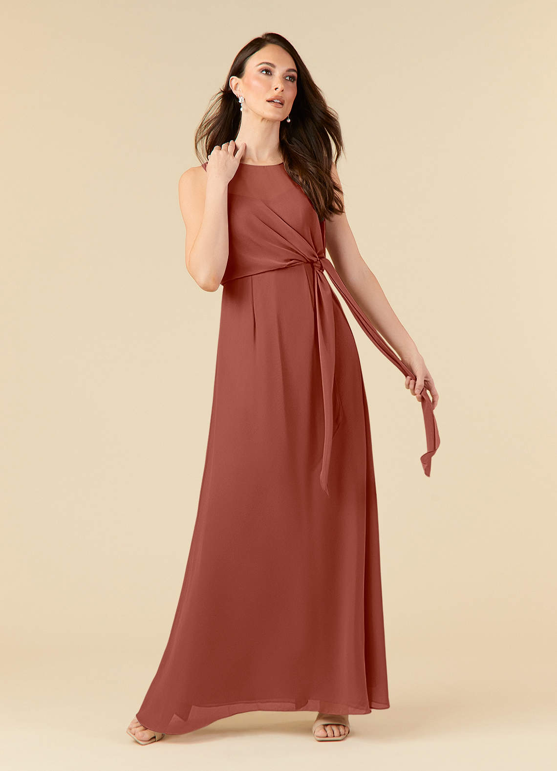 Azazie Marchioness vestidos de madre de la novia Vestido de Castaño de Gasa de Corte En A con Cuello redondo plisado image1