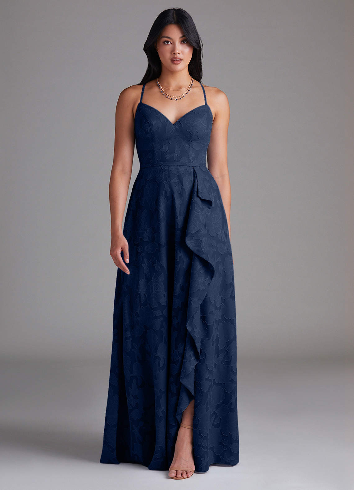 Azazie Naeem Vestidos de madrinha de casamento Vestido Azul Marinho de Esgotamento Floral de Linha A image1