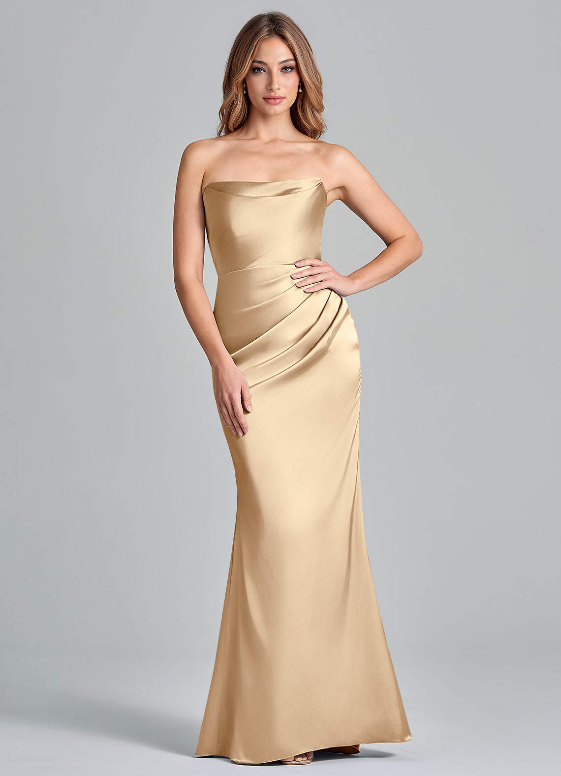 Azazie Olea 신부 들러리 드레스 인어 스트랩리스 스트레치 새틴 바닥 길이 드레스 image1