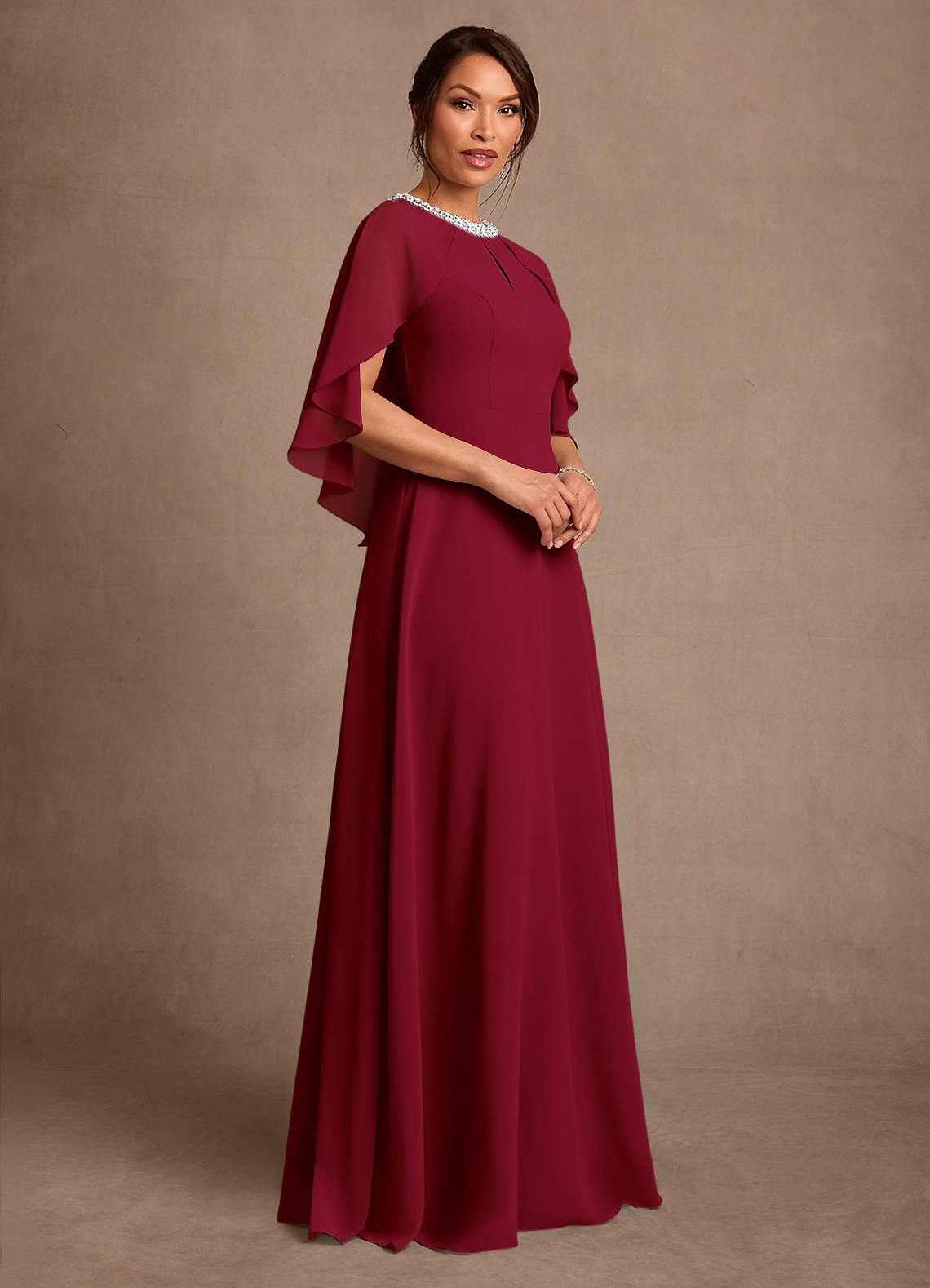 Azazie Winnifred Vestidos para mãe da noiva Vestido Borgonha de Chiffon de Linha A com Com Missangas image1