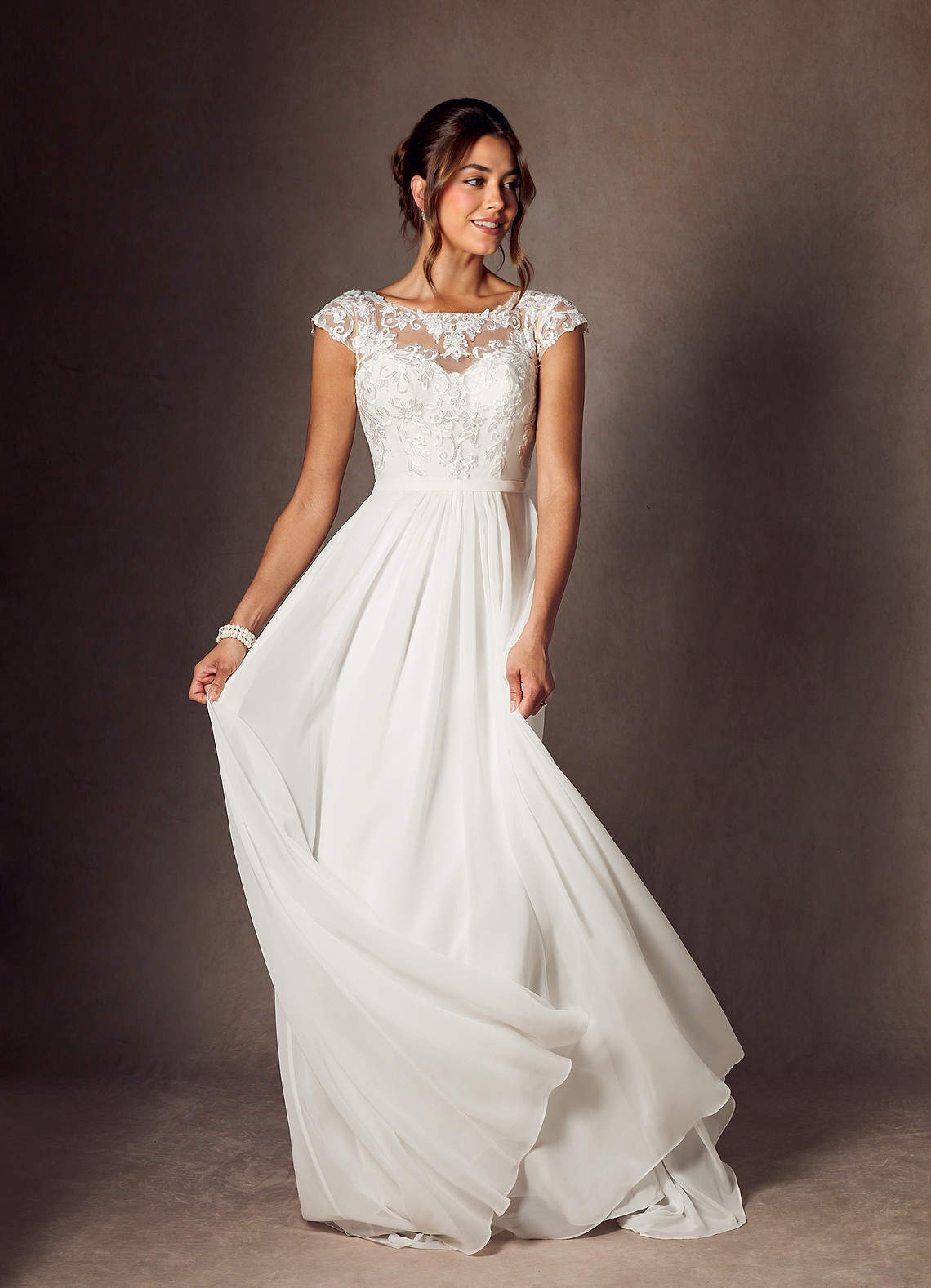 Azazie Brynslee Hochzeitskleider A-Linie Schaufel Pailletten Chiffon Kleid Diamantweiß image1
