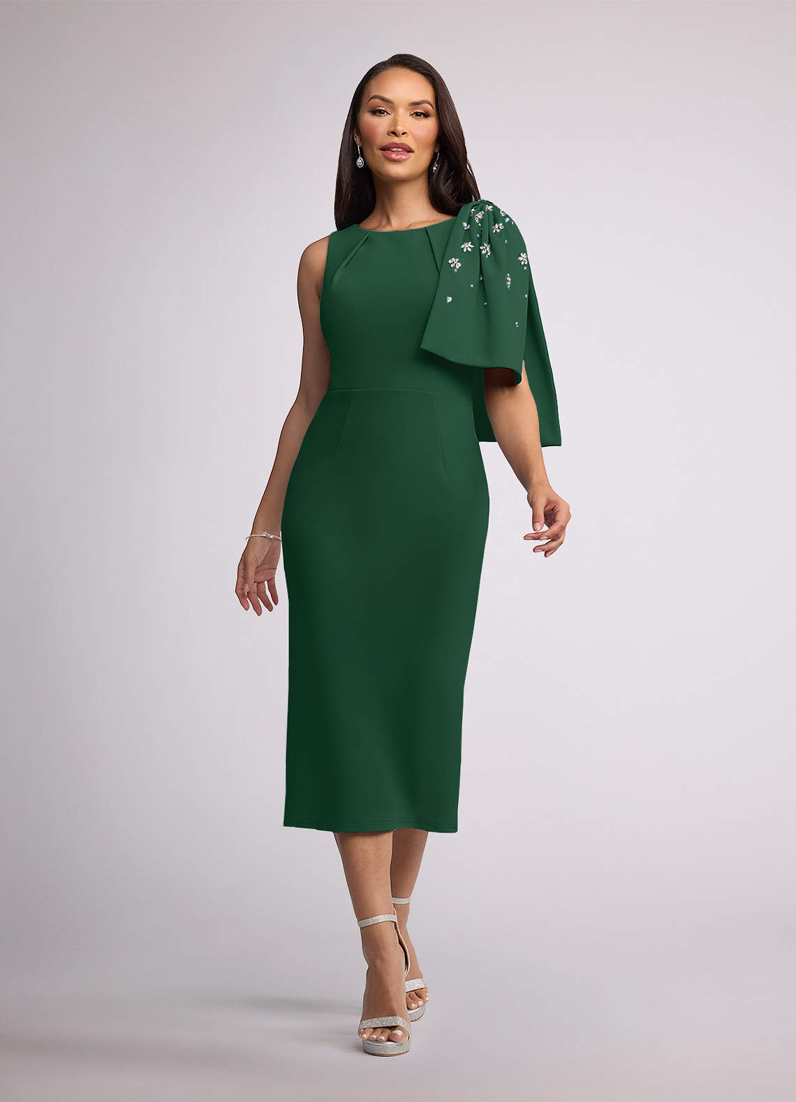 Green zirconium crepe dress