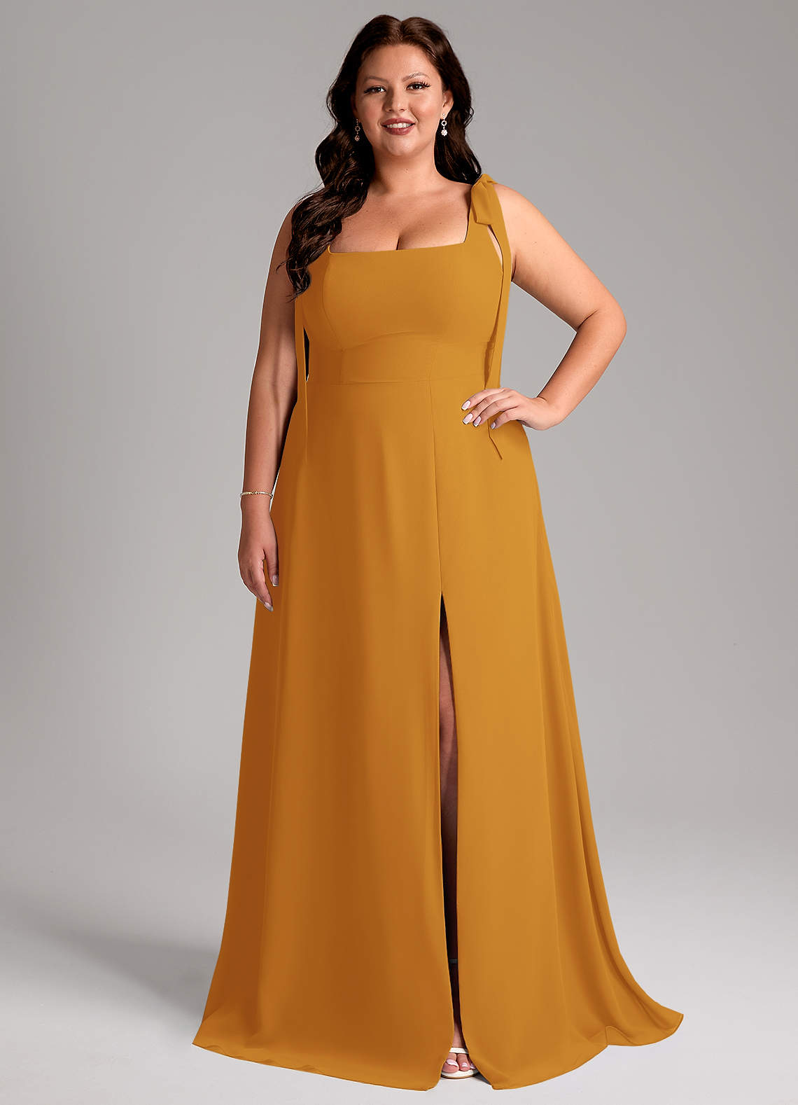 Azazie Debra Abiti da Damigella Abito Convertibile A-Line in Chiffon Con Tasche Caramello image1