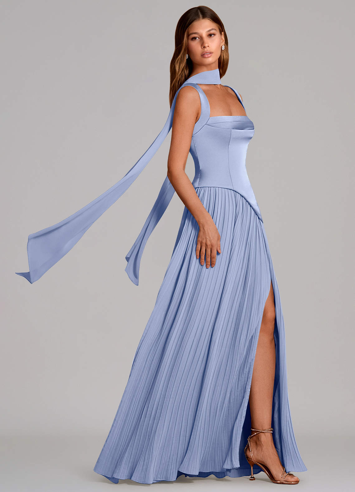 Azazie Stephanie Vestidos de damas de honor Vestido de Hielo de Satén Elástico de Línea A con Plisado image2