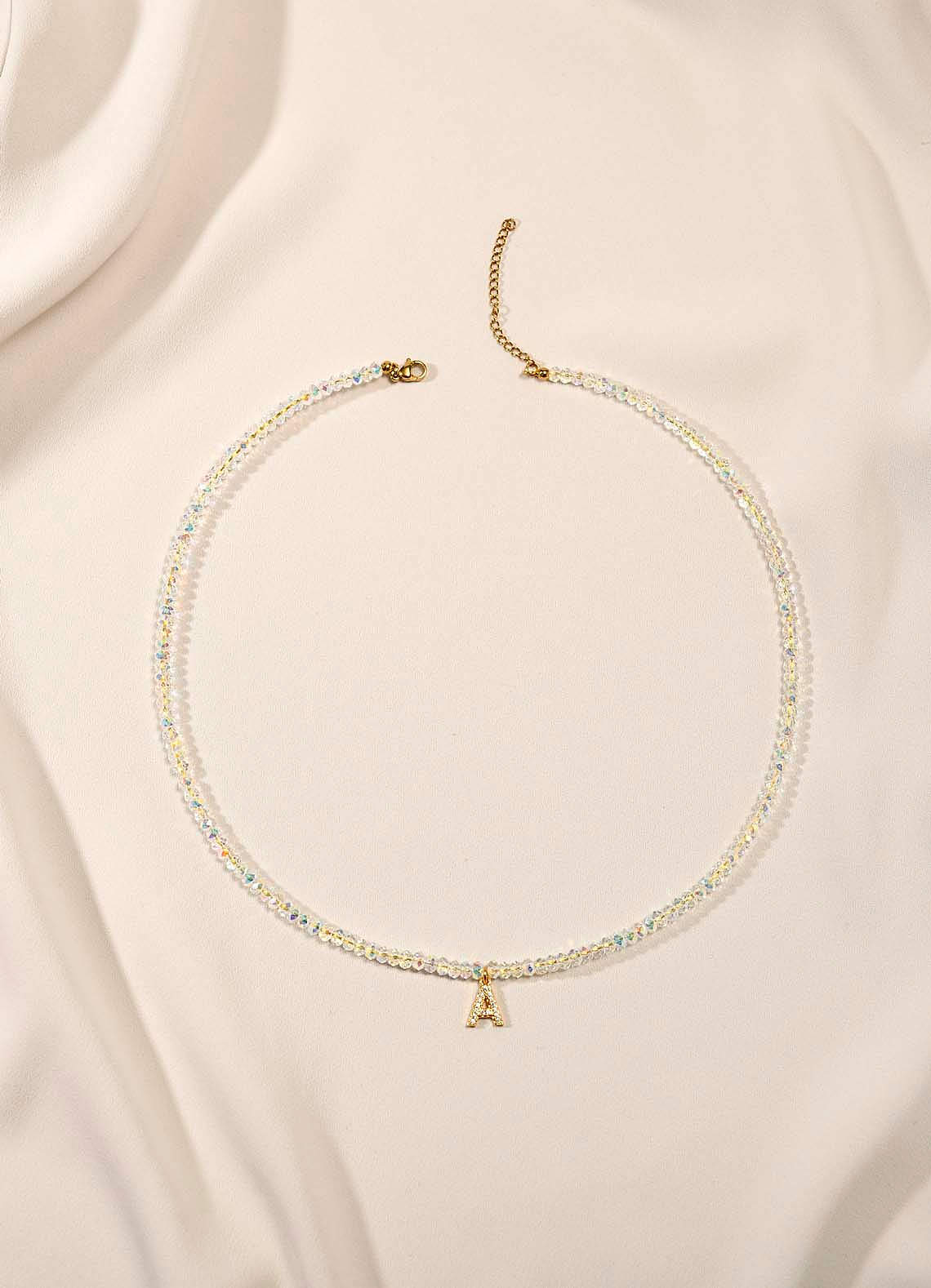 front Halsband med bokstavskristallpärlor