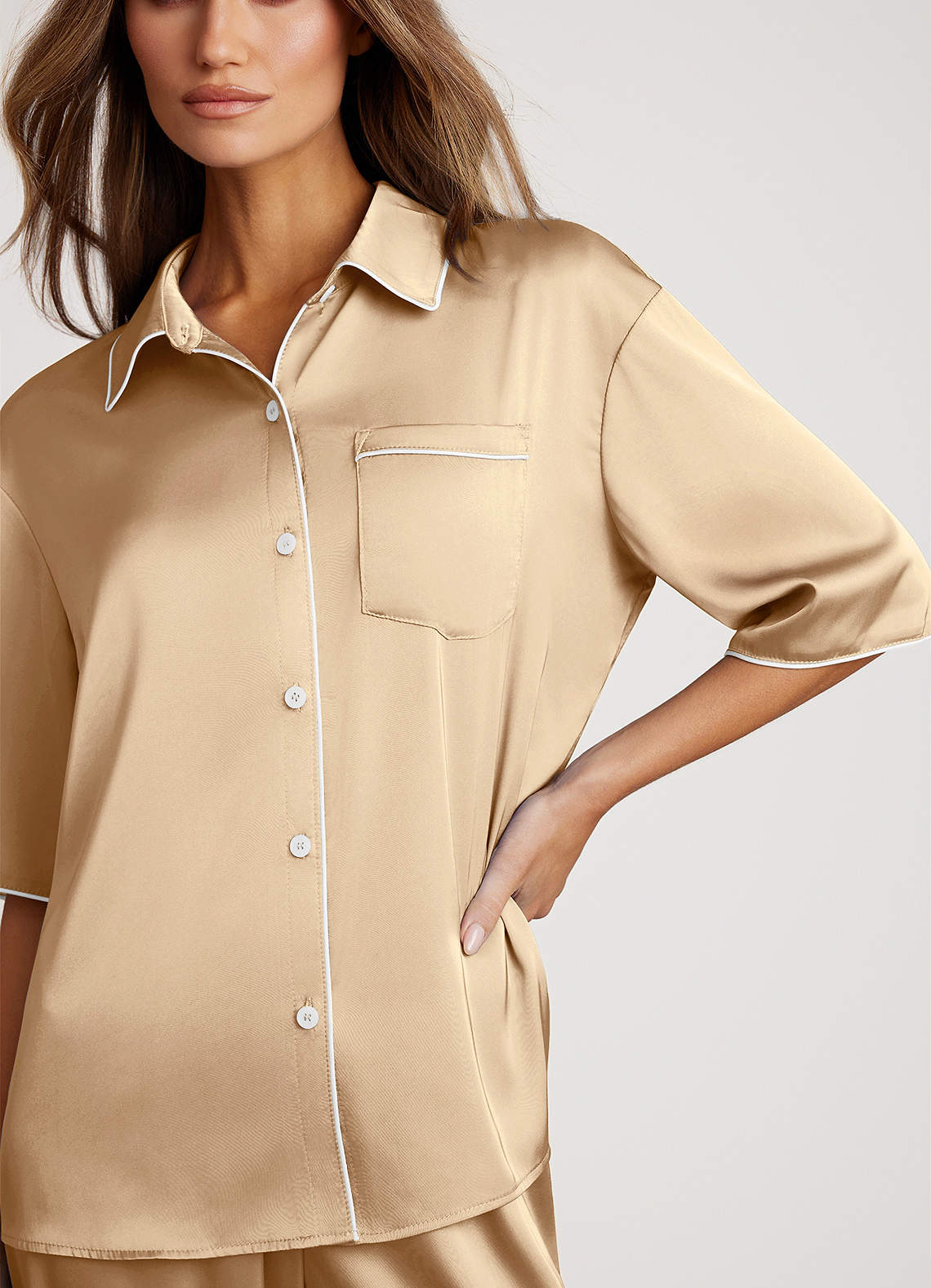 front Contrast-trimmed Pajama Set