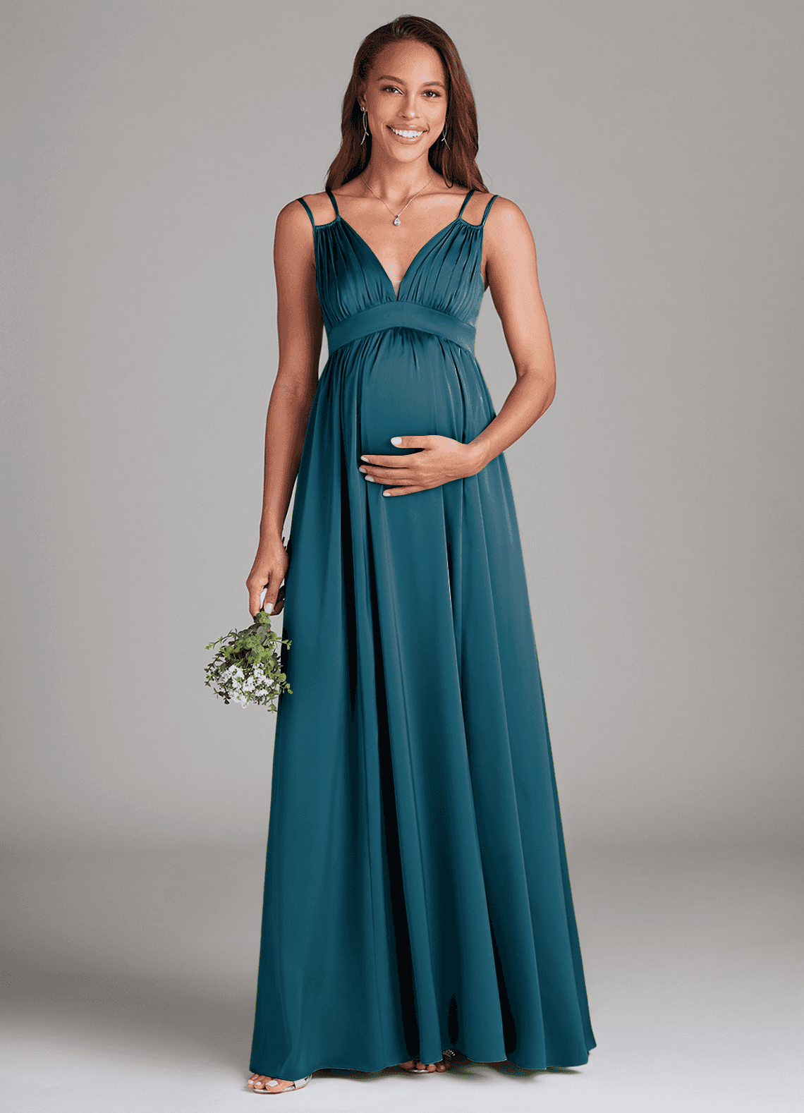 Azazie Emree Robes de demoiselle d'honneur de maternité Robe Trapèze avec poches Longueur ras du sol Satin extensible image1