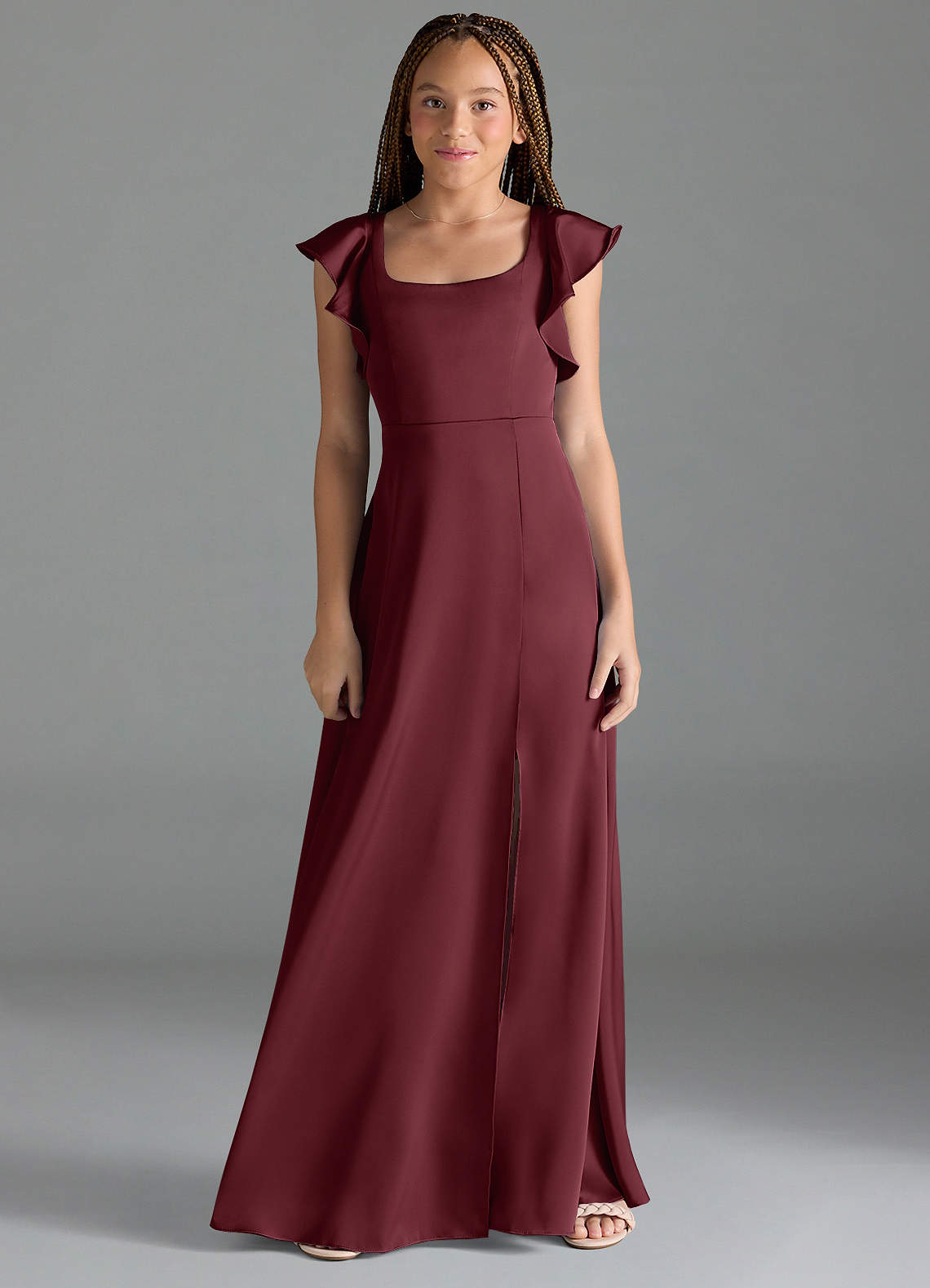 Azazie Bondi Junior Vestido de Cabernet de Satén Elástico de Corte En A con Corte Lateral image1