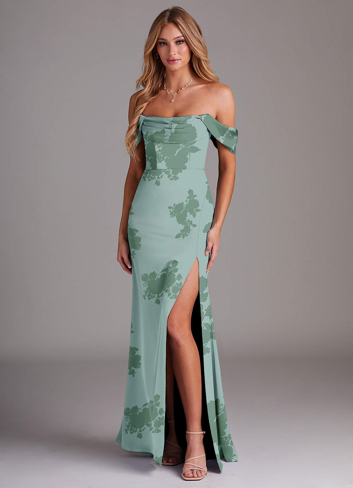 Azazie Saige Robes de demoiselle d'honneur Robe Fourreau en Satin extensible Épaule décolletée Fleurs De Sauge Poussiéreuse image1