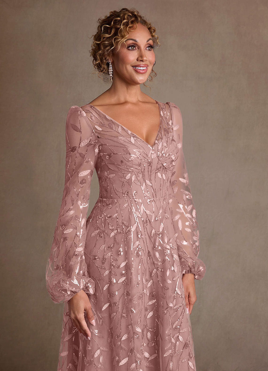 Azazie Mazie Vestidos para mãe da noiva Vestido Rosa Empoeirada de Tule de Linha A com Renda image4