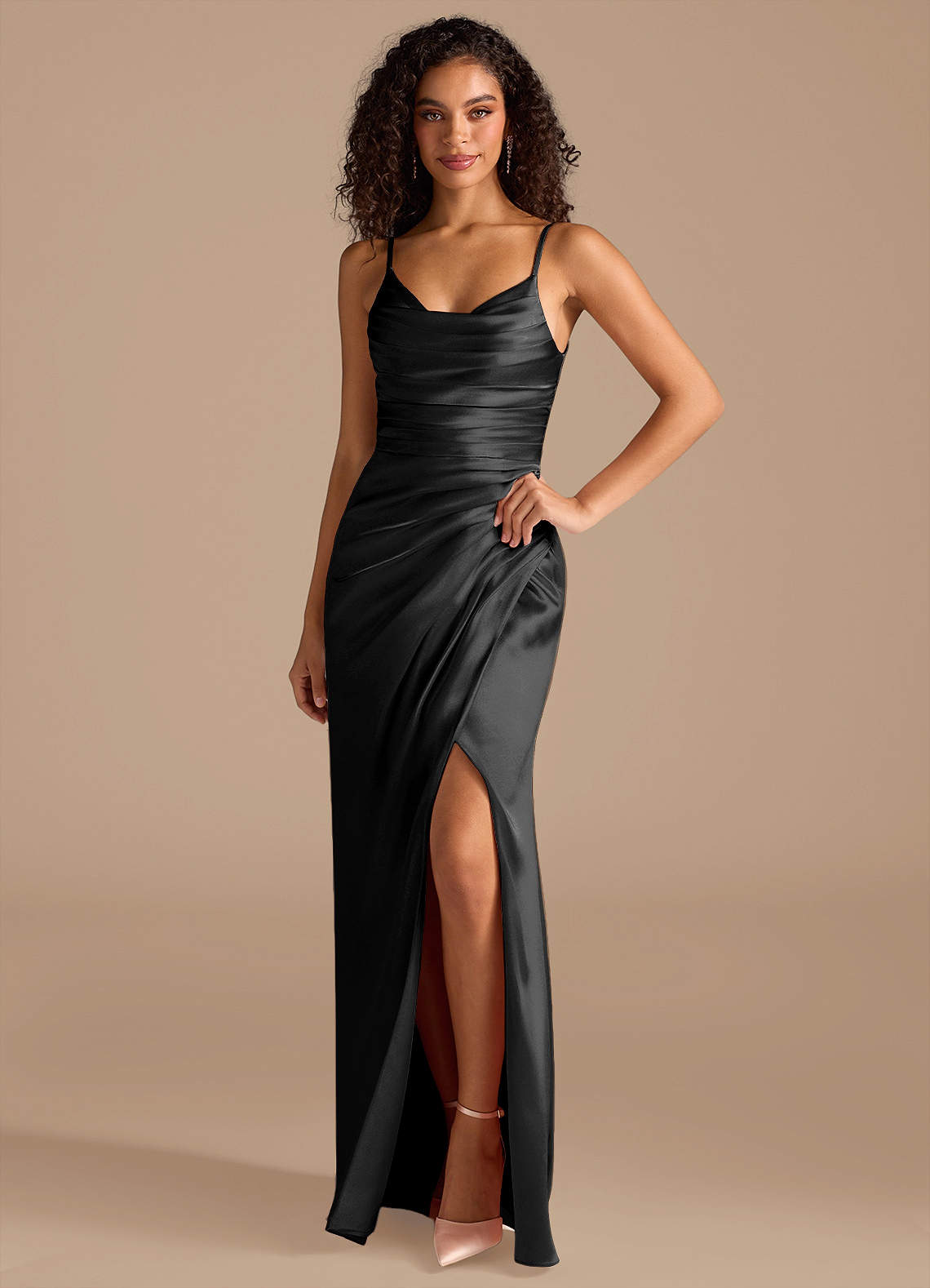 Azazie Deandra Brautjungfernkleider Meerjungfrau-Linie Plissee Metallischer Satin Kleid Schwarz image1