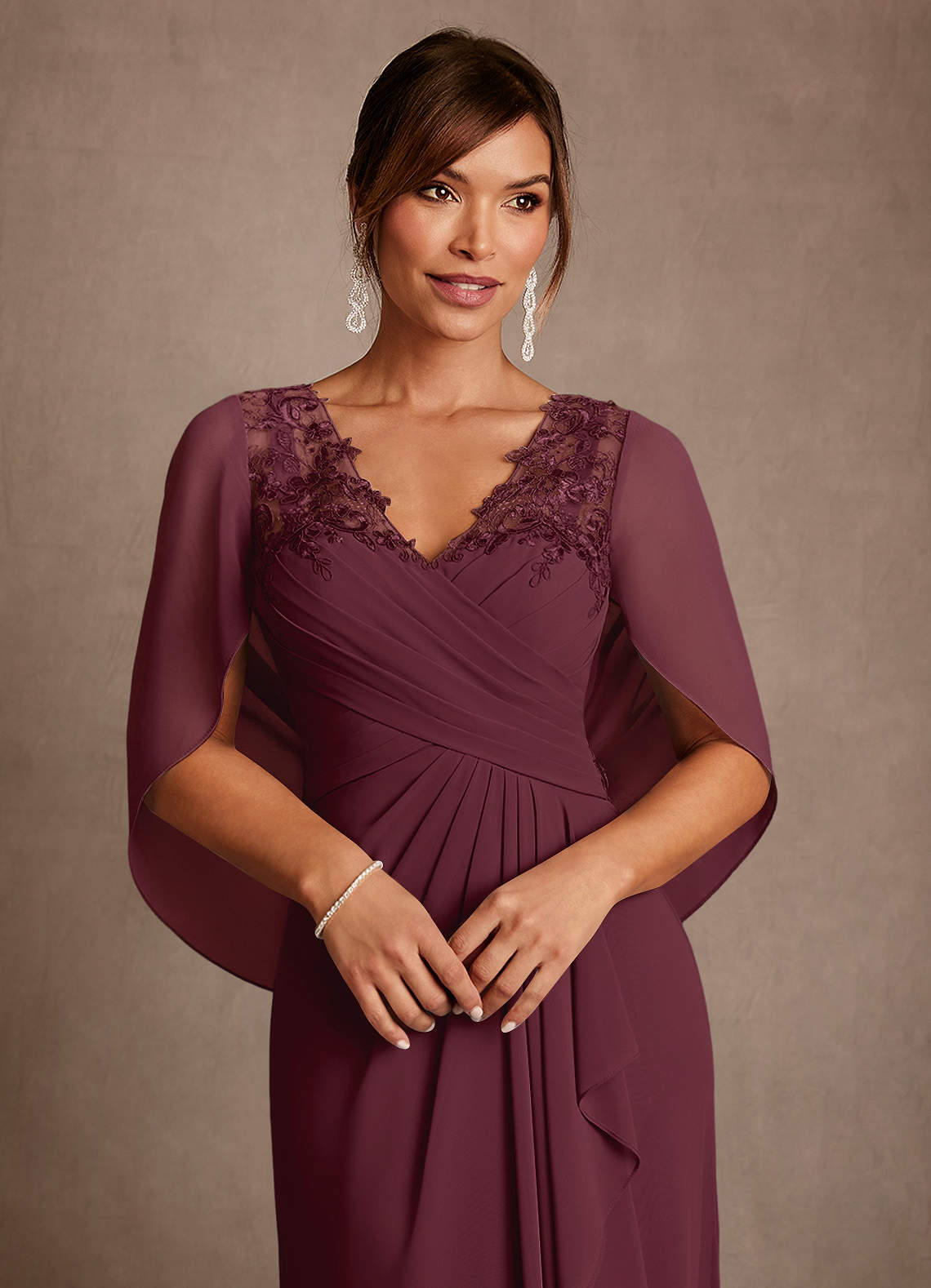 Azazie Forums Mère de la mariée Robes Robe Trapèze en Dentelle Cabernet image3