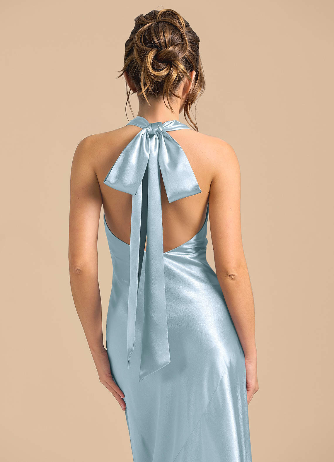 Azazie Velli Kjoler til hjemmeprøvning Skede Høj hals Metallisk satin Gulv-længde Kjole image5