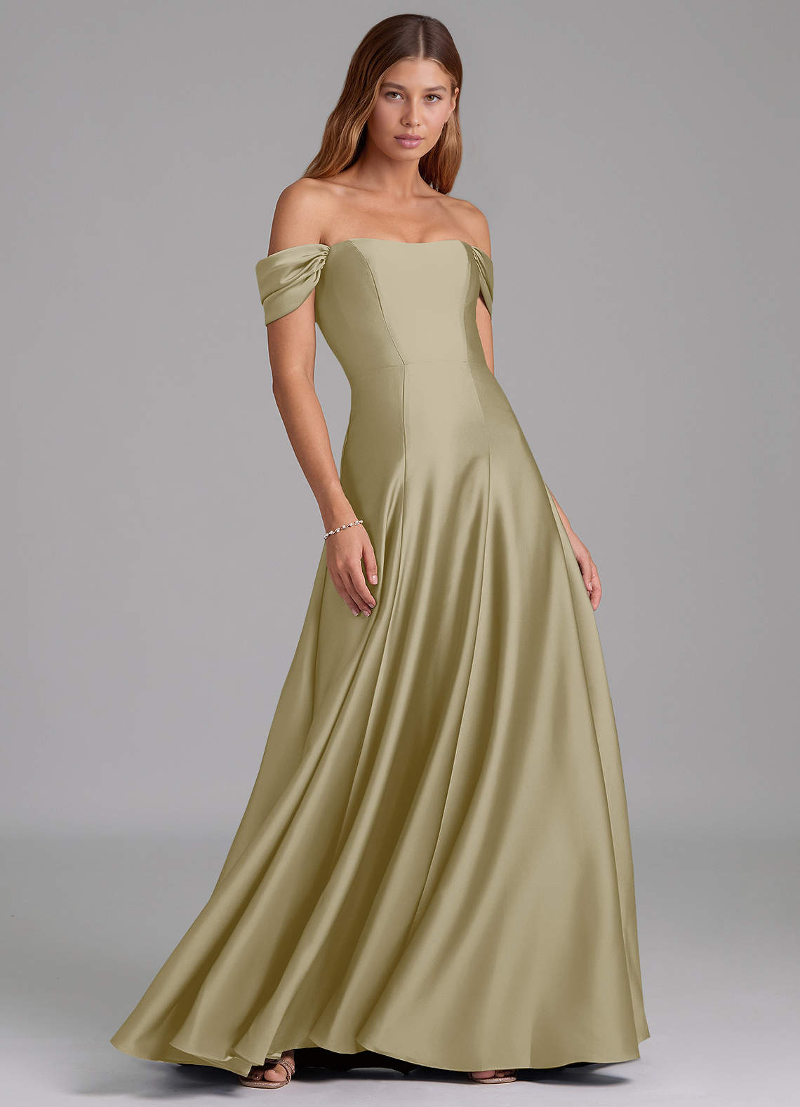 Azazie Seriana Vestidos de madrinha de casamento Vestido Musgo Verde de Cetim elástico de Linha A com Fora do ombro image3