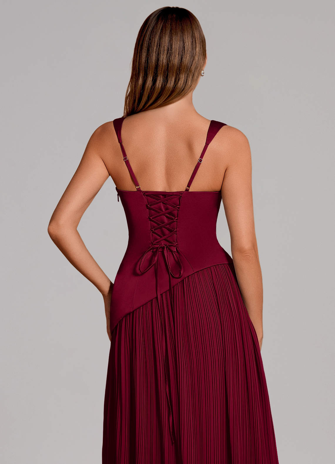 Azazie Stephanie Vestidos de damas de honor Vestido de Borgoña de Satén Elástico de Corte en A con Plisado image1