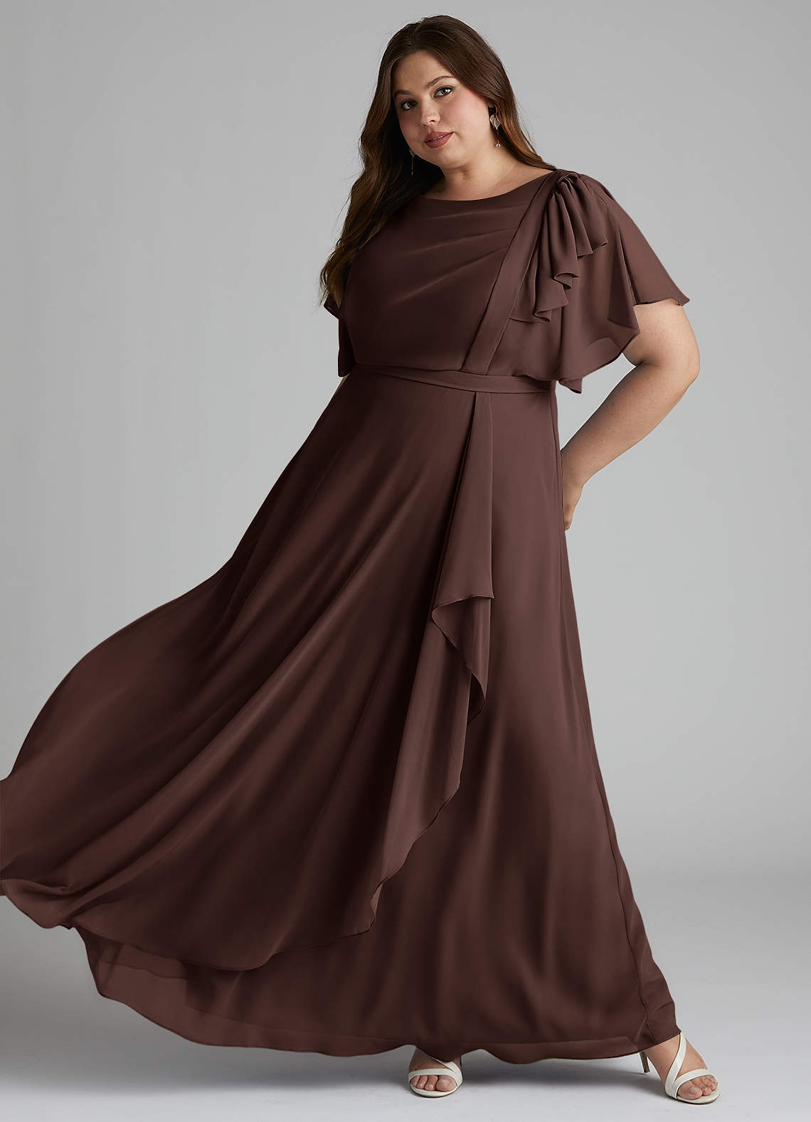 Azazie Aaliyah Bescheiden Bruidsmeisjekleding A-Lijn Bocht Gevouwen Chiffon Vloerlengte Jurk image7