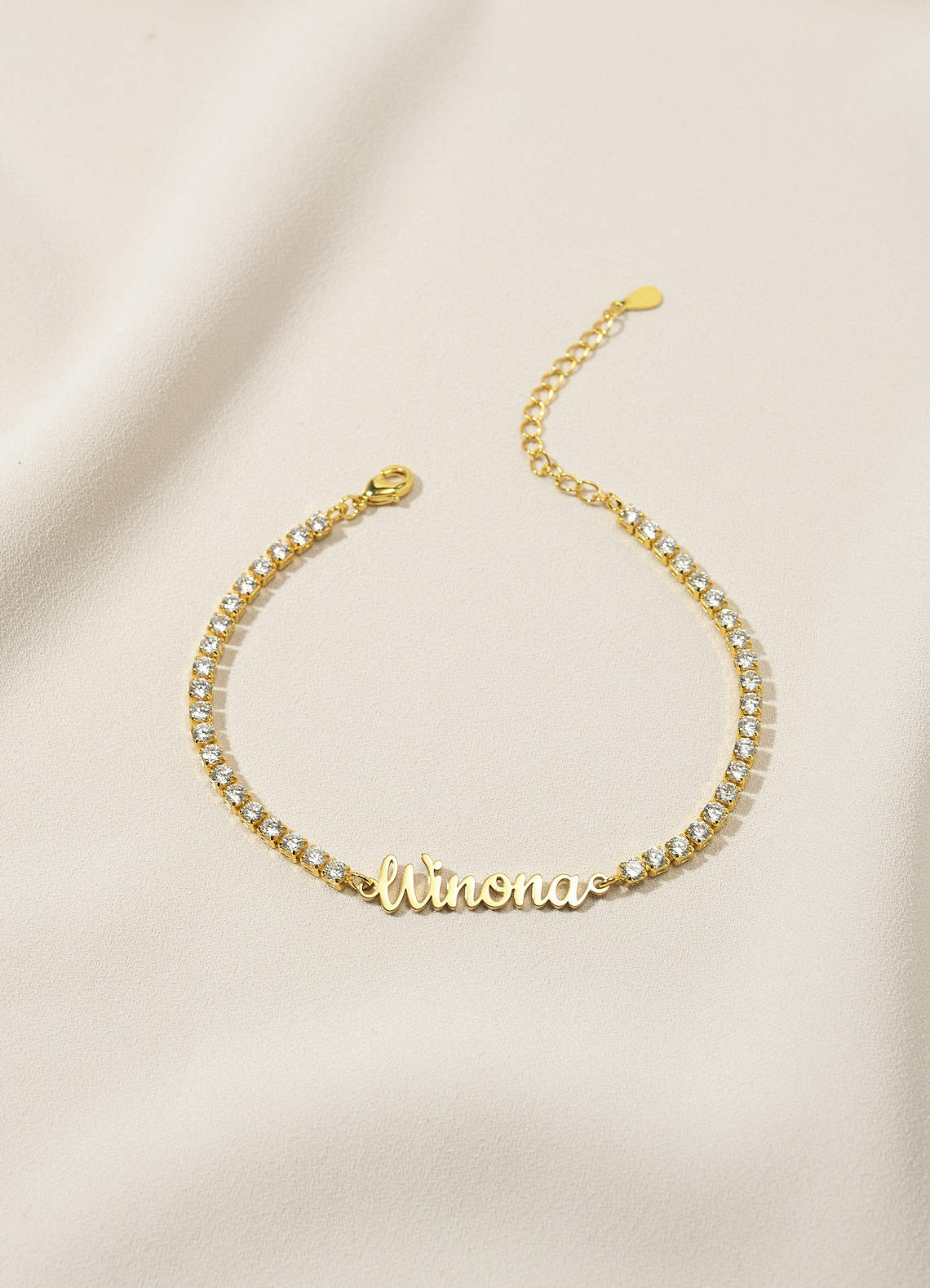 front Bracelet de tennis en strass avec nom personnalisé